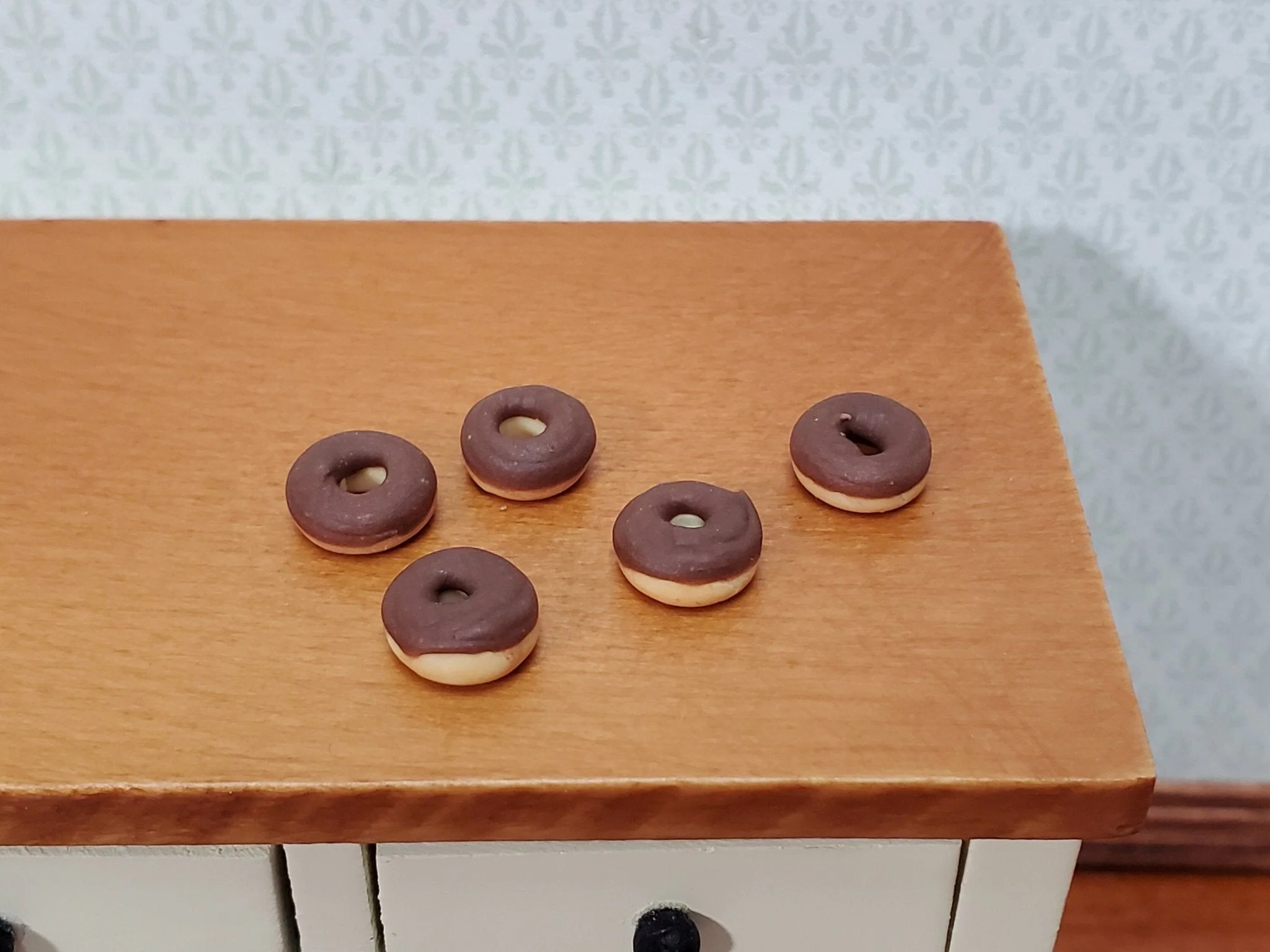 Dollhouse Donuts x5 Chocolate Frosted 1:12 Scale Miniature Food Dessert Bakery