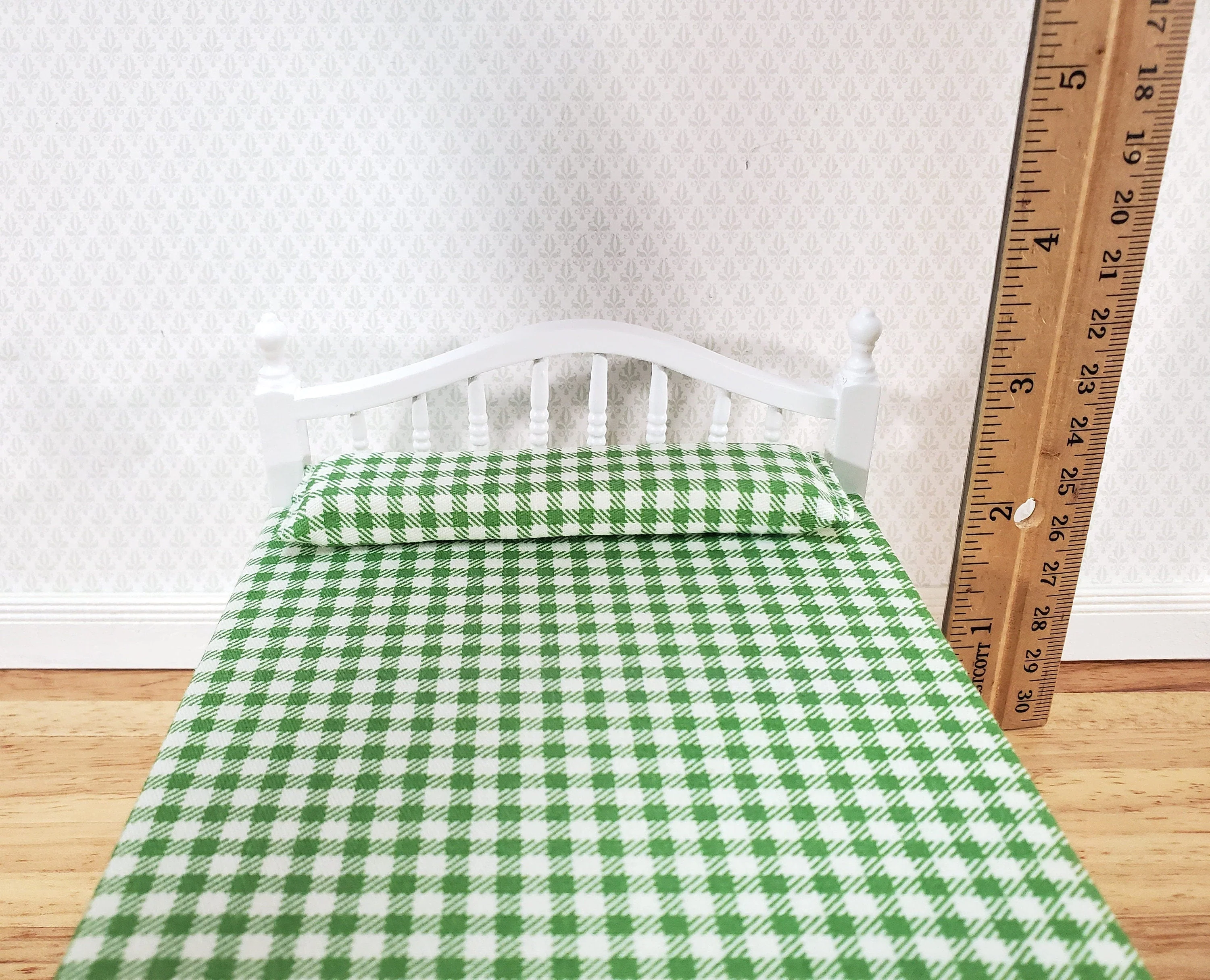 Dollhouse Double Bed Spindles with Mattress White Finish 1:12 Scale Miniature Furniture - Image 4