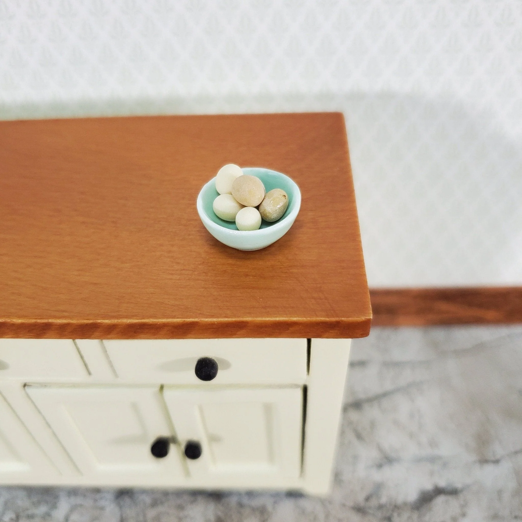 Dollhouse Eggs Half Dozen (6) Brown & White 1:12 Scale Food Groceries Kitchen - Image 3
