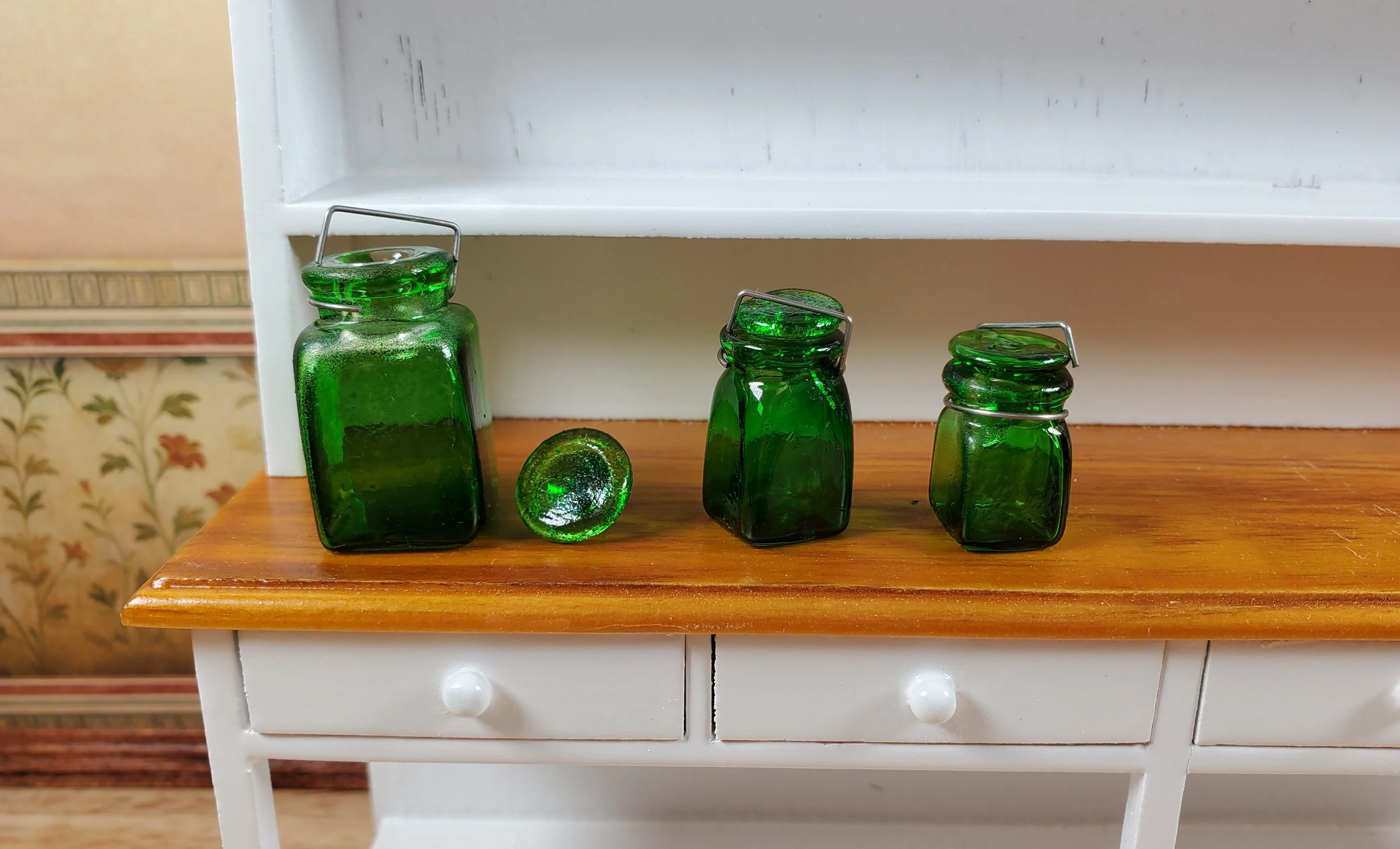 Dollhouse Extra Large Square Glass Canning Jars Set of 3 Green 1:12 Scale - Image 2
