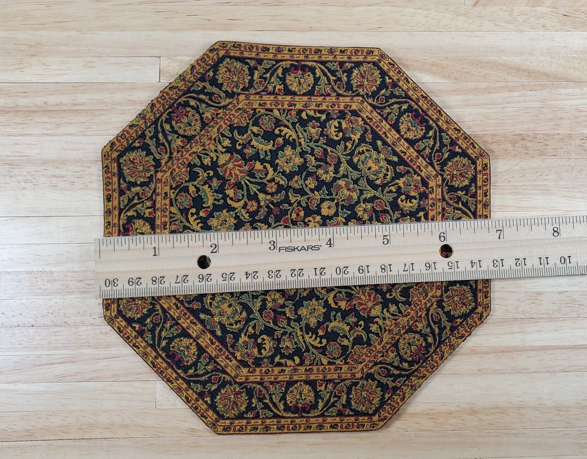 Dollhouse Fabric Rug Octagon Black Gold Green Red 1:12 Scale Miniature 6 3/4" - Image 3
