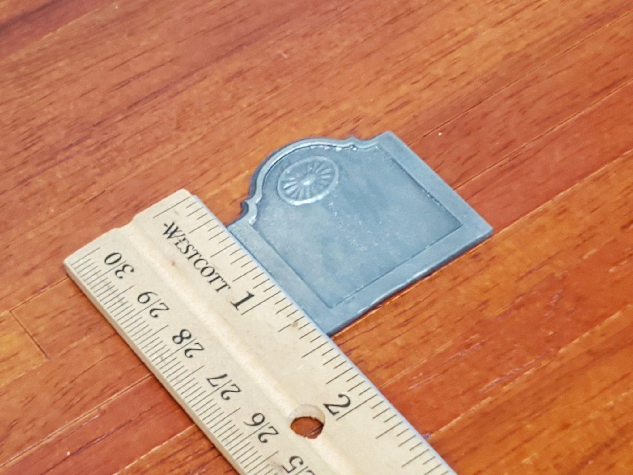 Dollhouse Fireback for Fireplace Metal 1:12 Scale Handcrafted by Olde Mountain Miniatures - Image 6