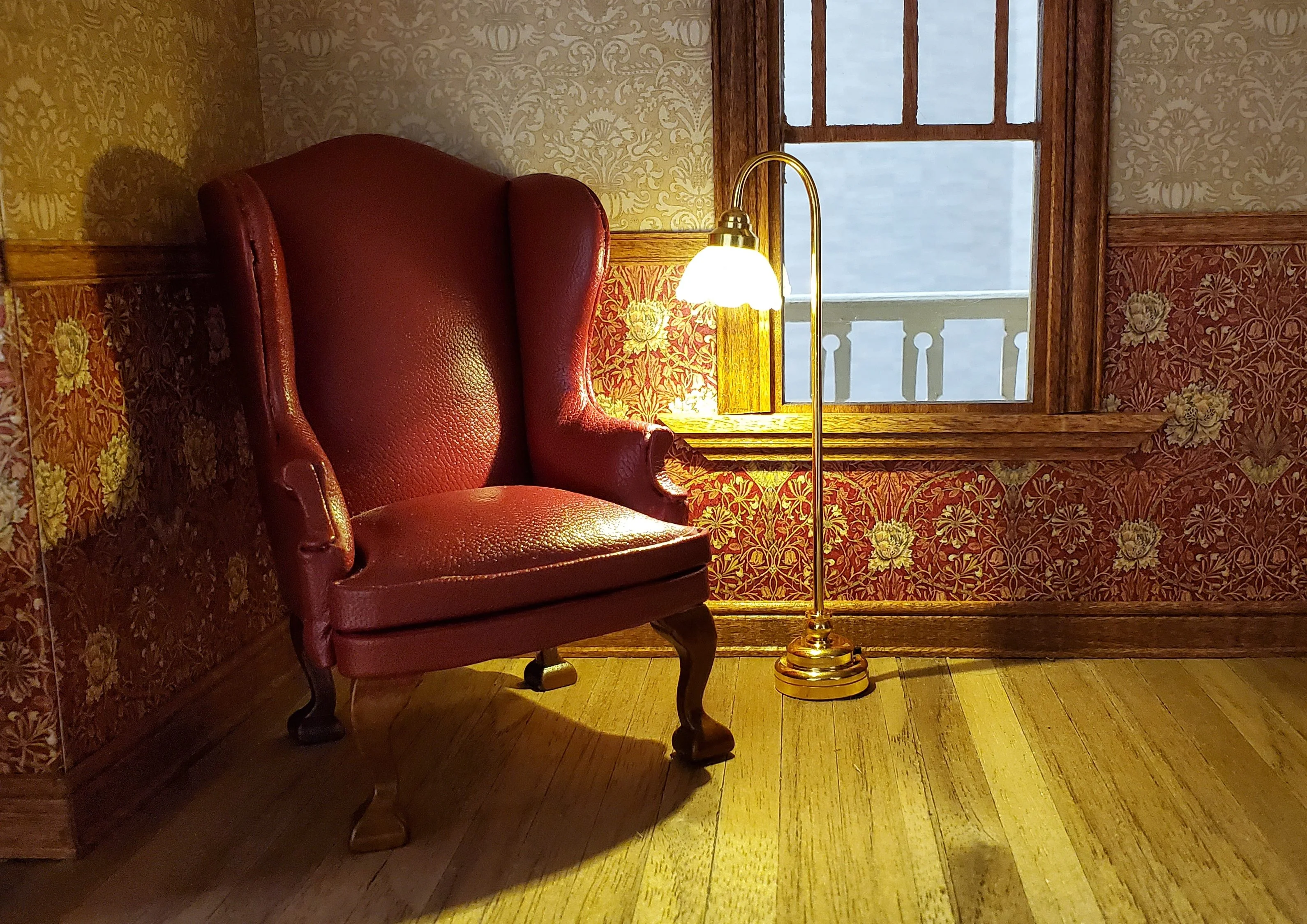 Dollhouse Floor Lamp Battery Light Flower Shade Gold Base 1:12 Scale Miniature - Image 3
