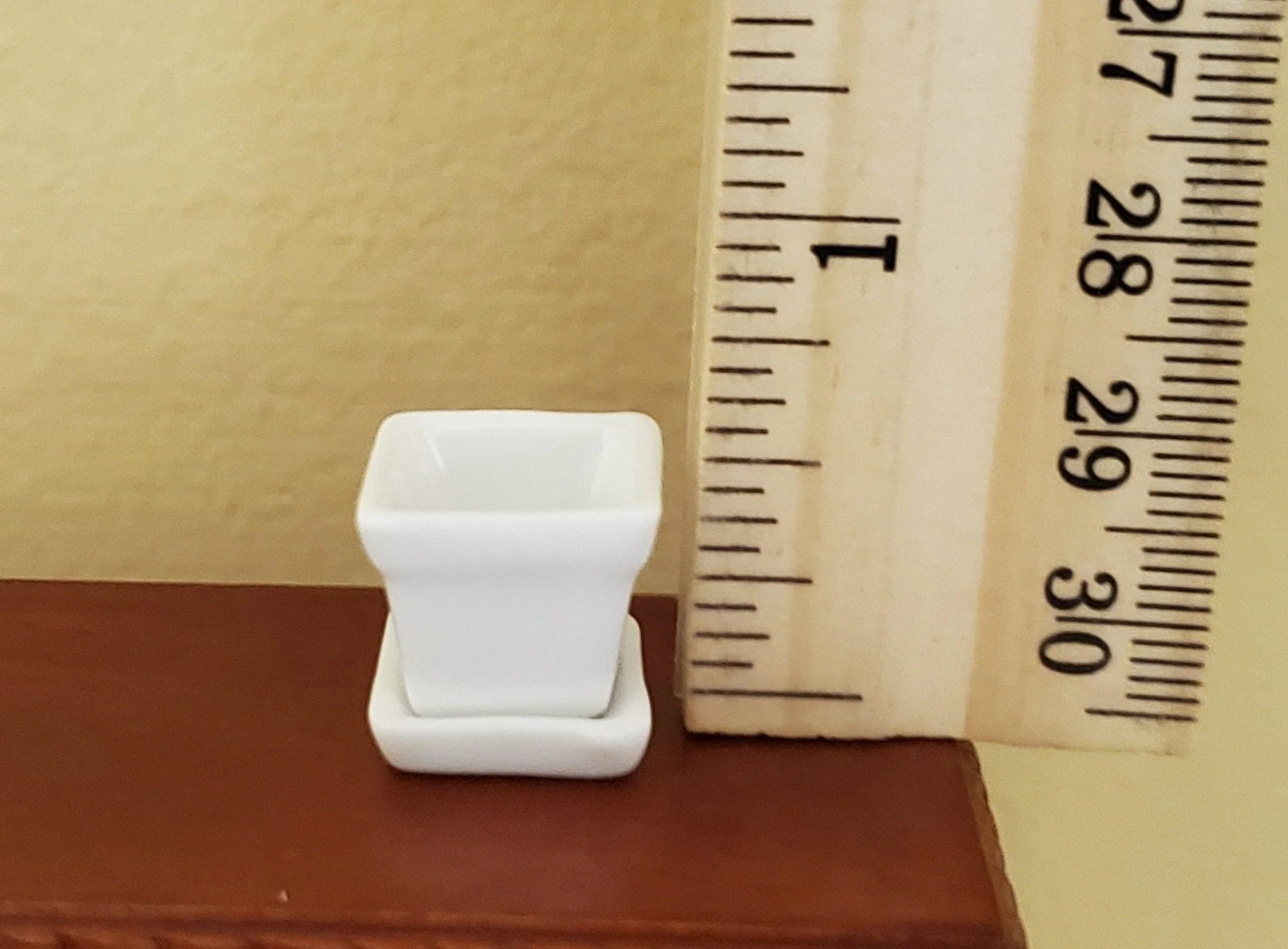 Dollhouse Flower Pots Planters Set of 2 White Ceramic 1:12 Scale Miniature - Image 5