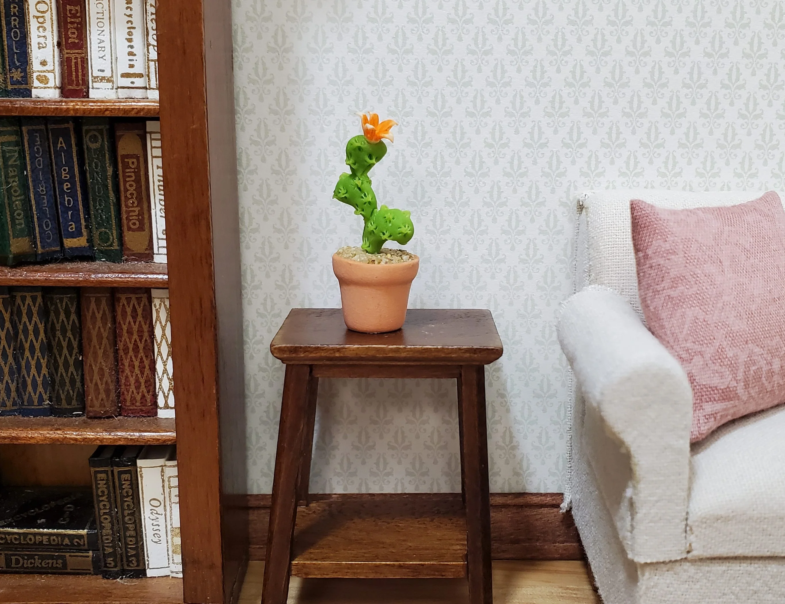 Dollhouse Flowering Cactus Plant in a Terra Cotta Pot 1:12 Scale Miniature - Image 2