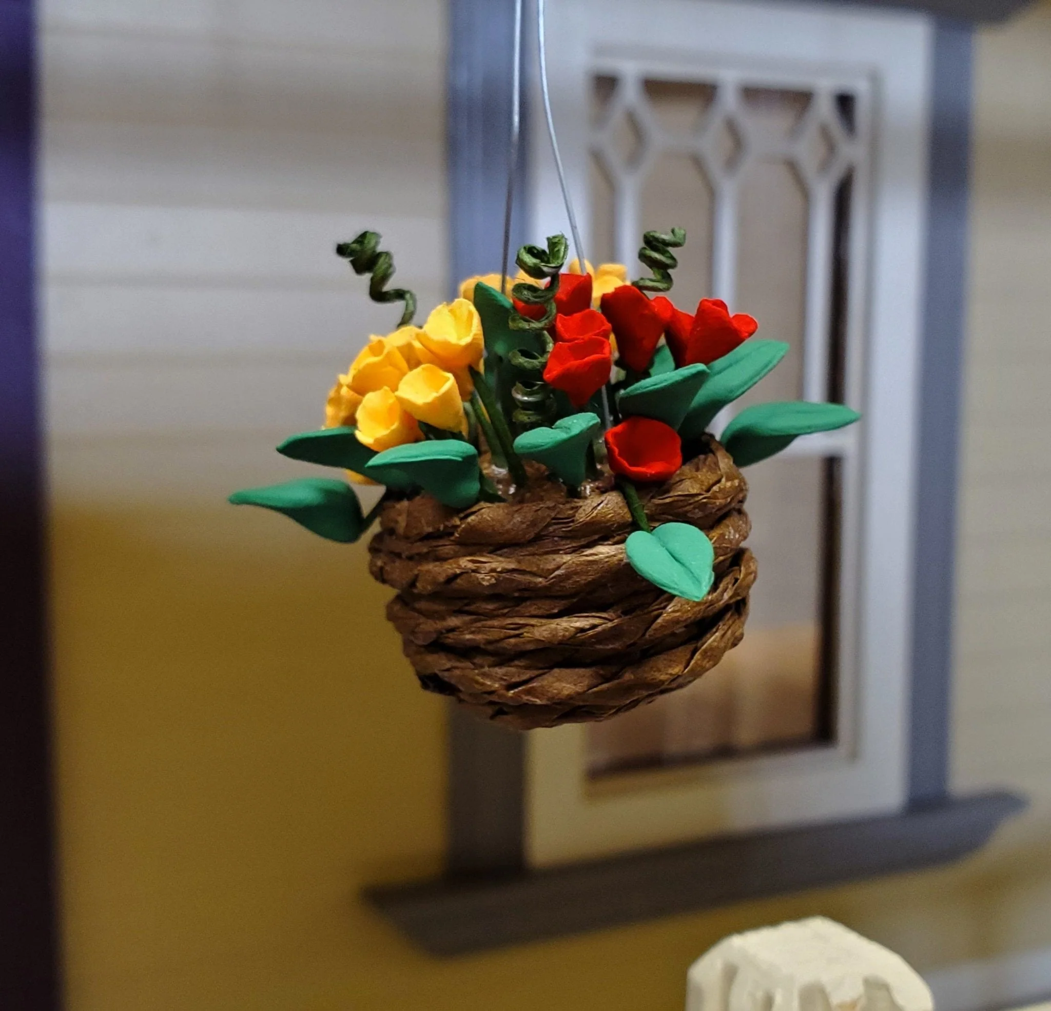 Dollhouse Flowers Hanging Basket Red and Yellow 1:12 Scale Miniature Garden - Image 3