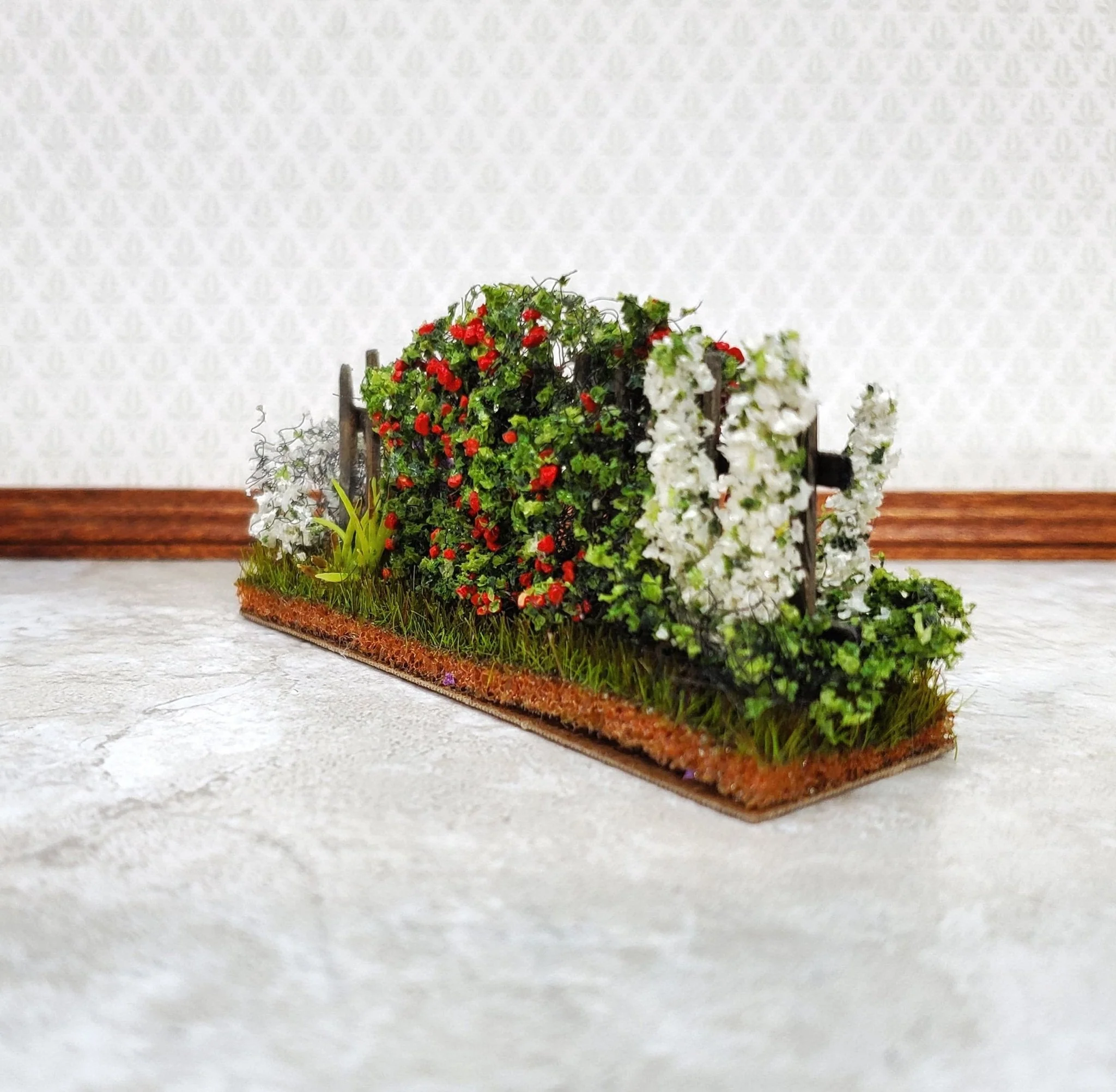 Dollhouse Flowers with Fence Red White Purple 1:12 Scale Miniature 2 Sided - Image 3