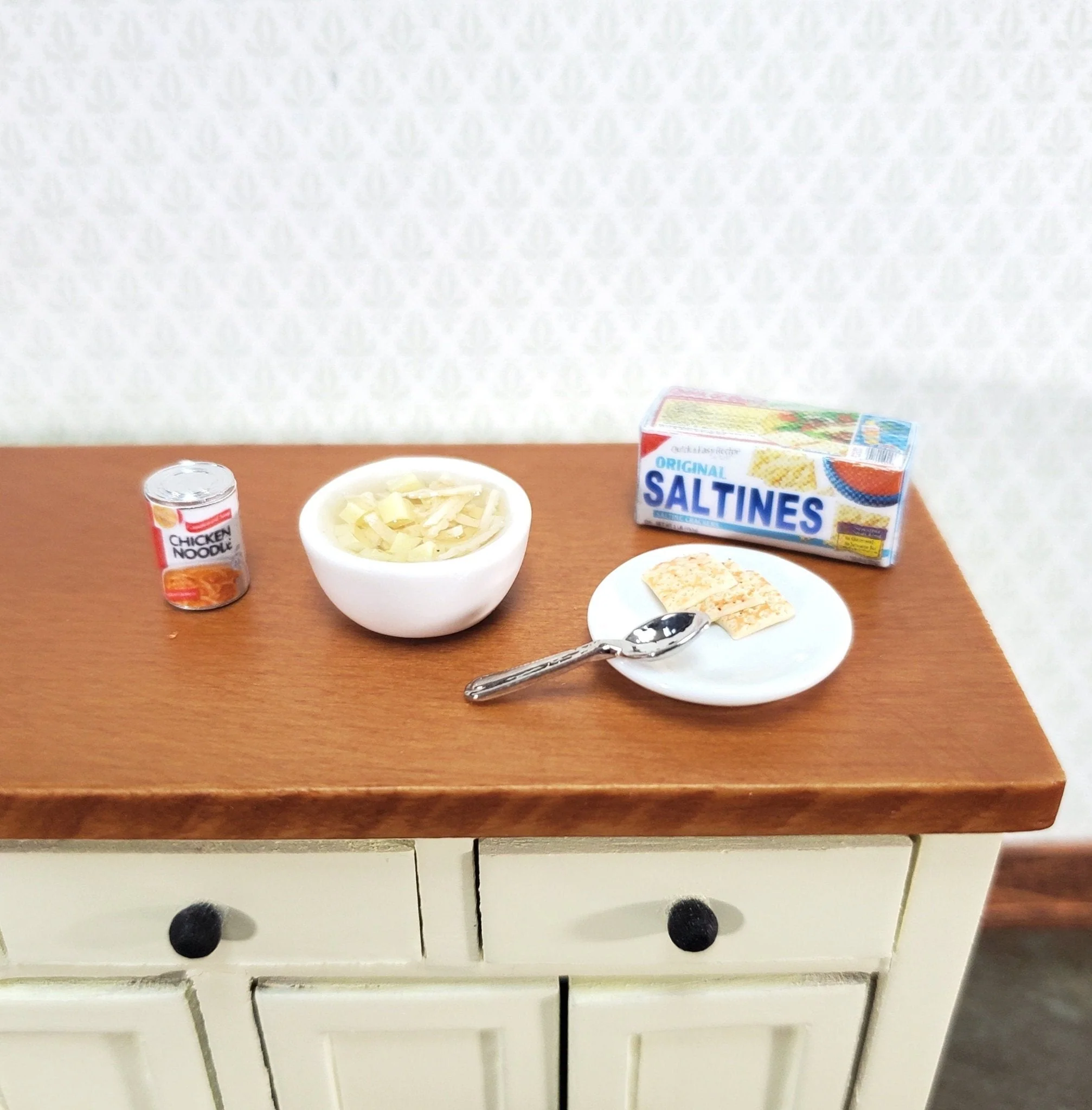 Dollhouse Food Chicken Noodle Soup Crackers Can Spoon 1:12 Scale Miniature