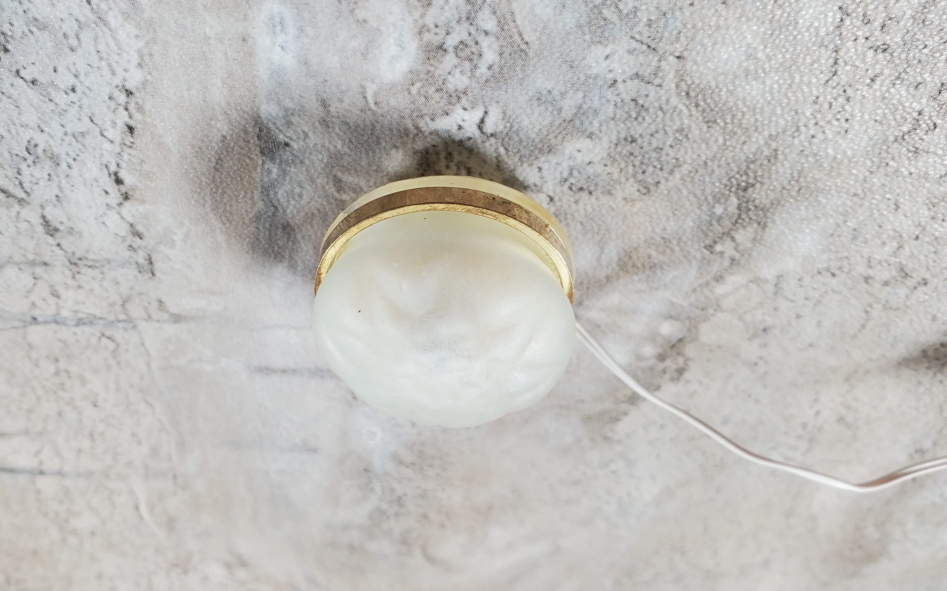 Dollhouse Frosted Round Ceiling Light 1:12 Scale Miniature 12 Volt with Plug - Image 5