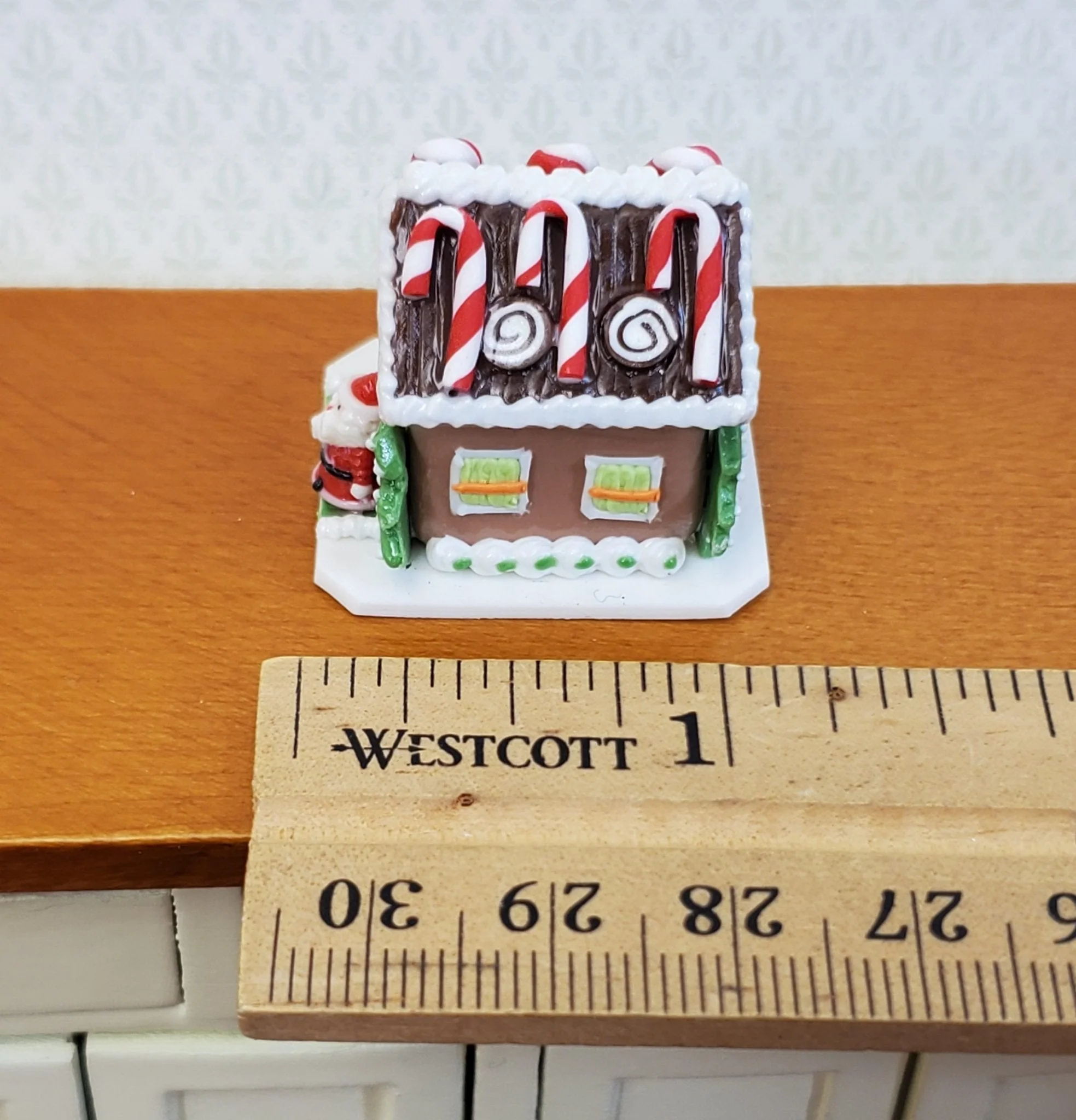 Dollhouse Gingerbread Christmas House with Santa 1:12 Scale Miniature Food - Image 4