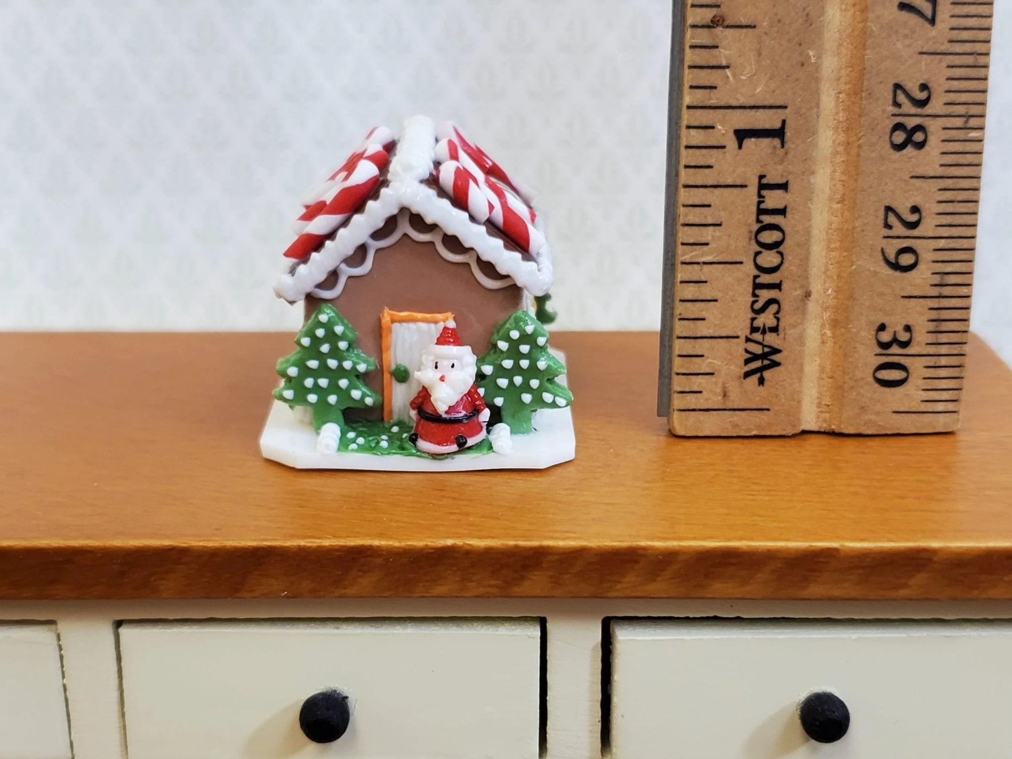 Dollhouse Gingerbread Christmas House with Santa 1:12 Scale Miniature Food - Image 5