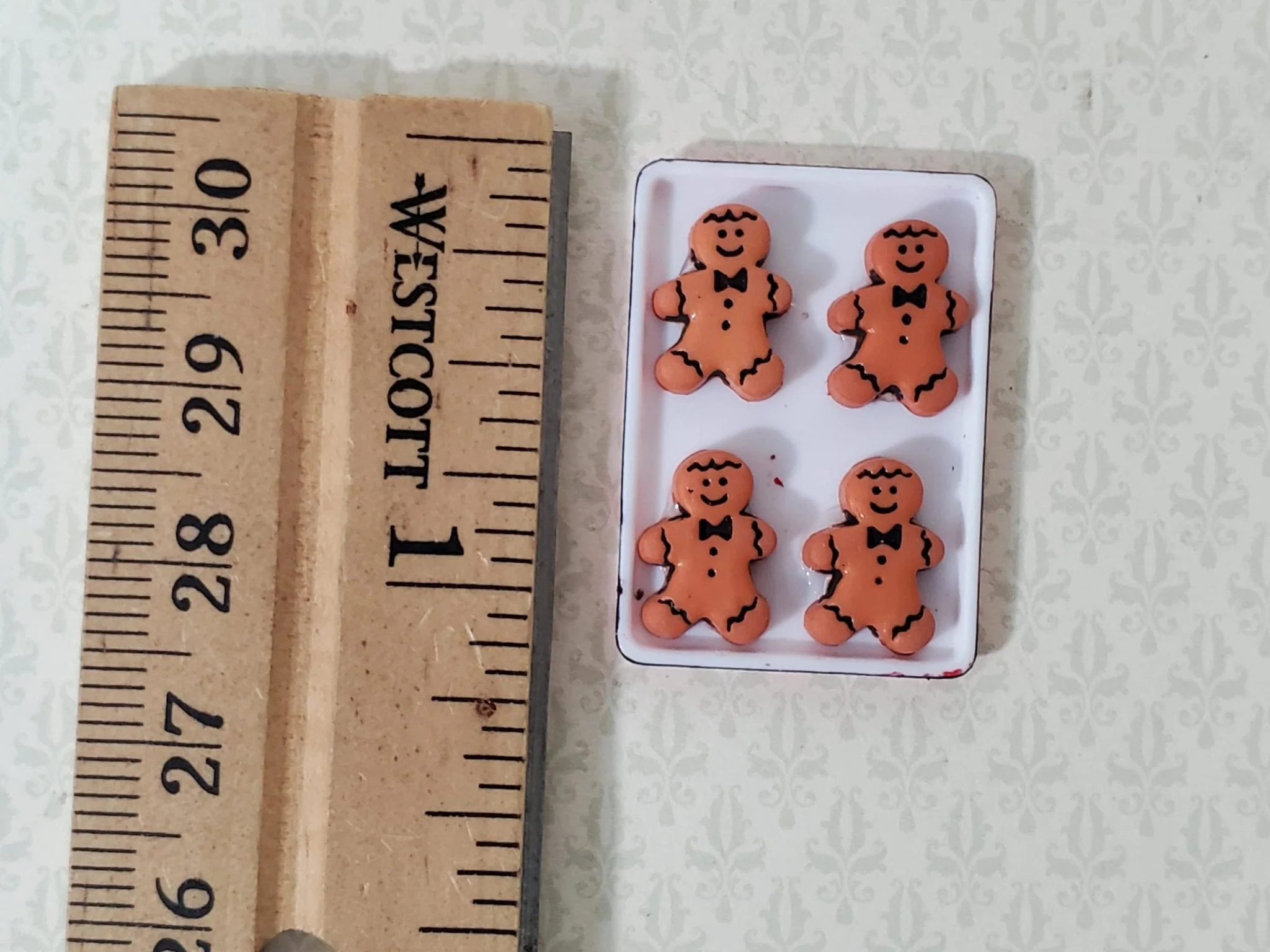 Dollhouse Gingerbread Men on Cookie Sheet 1:12 Scale Food Kitchen Handmade - Image 3