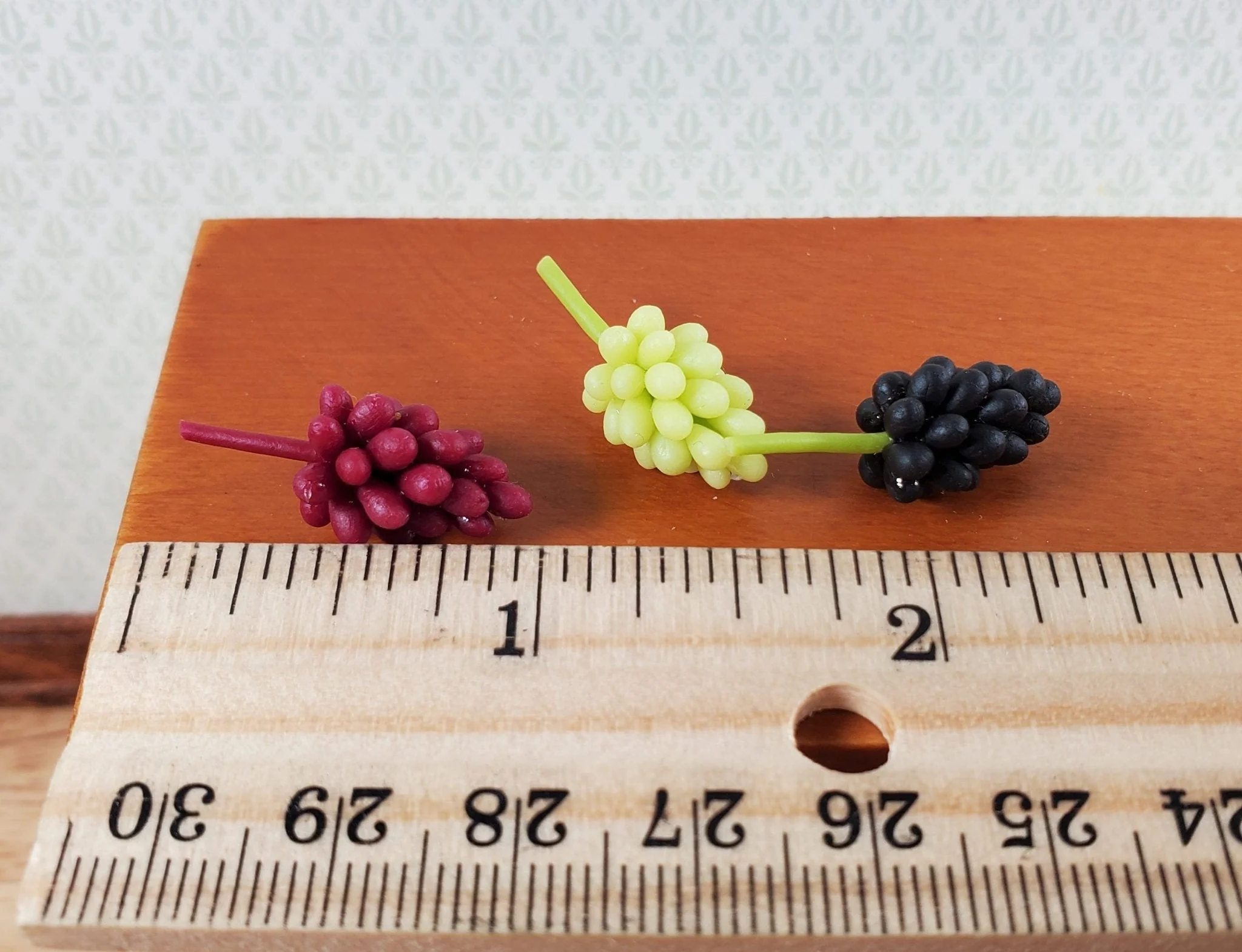 Dollhouse Grapes Bunch x3 Green Red Purple 1:12 Scale Miniatures Food Groceries - Image 3