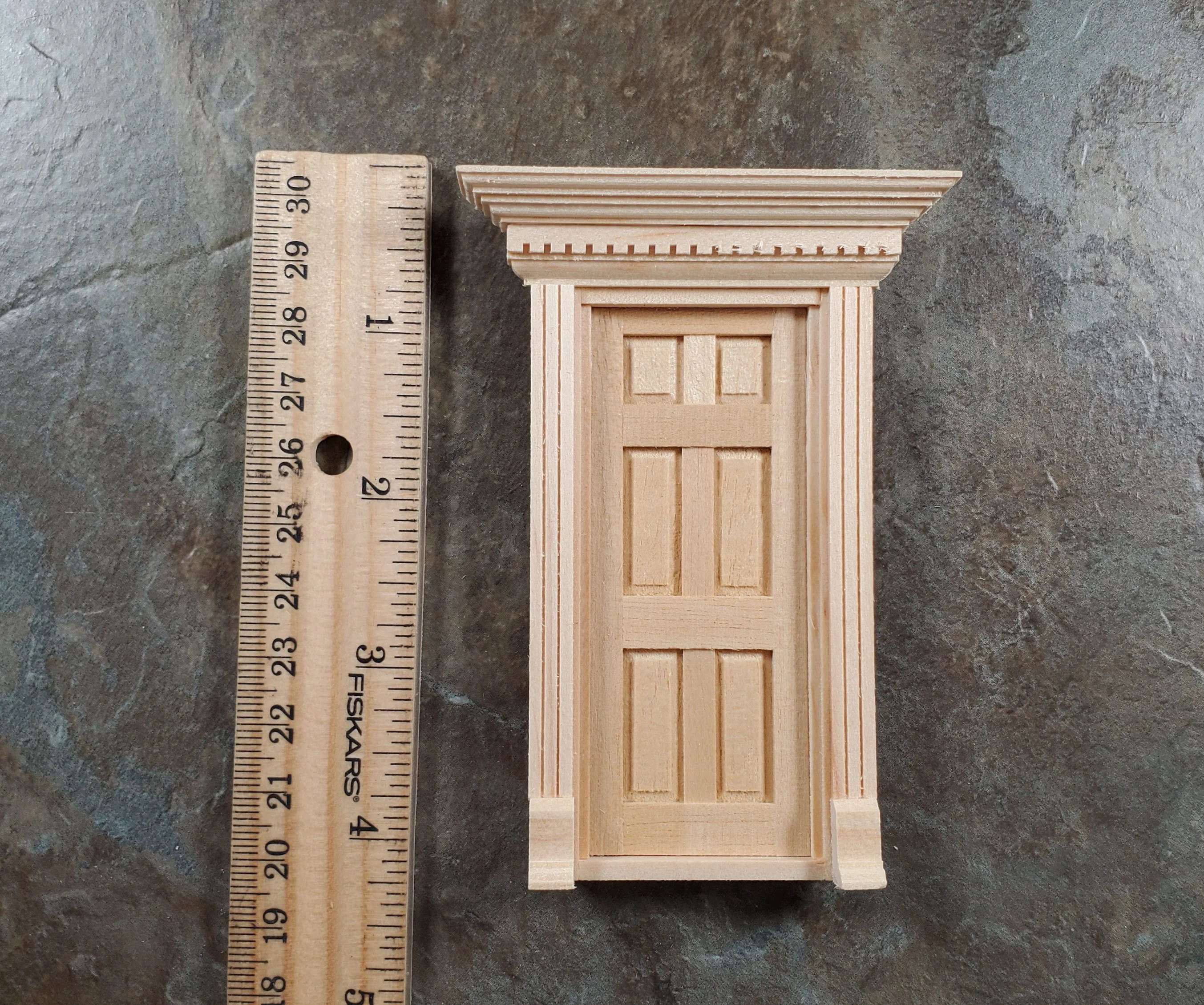 Dollhouse HALF SCALE 1:24 Exterior Yorktown Door Wood HWH6014 Houseworks - Image 5