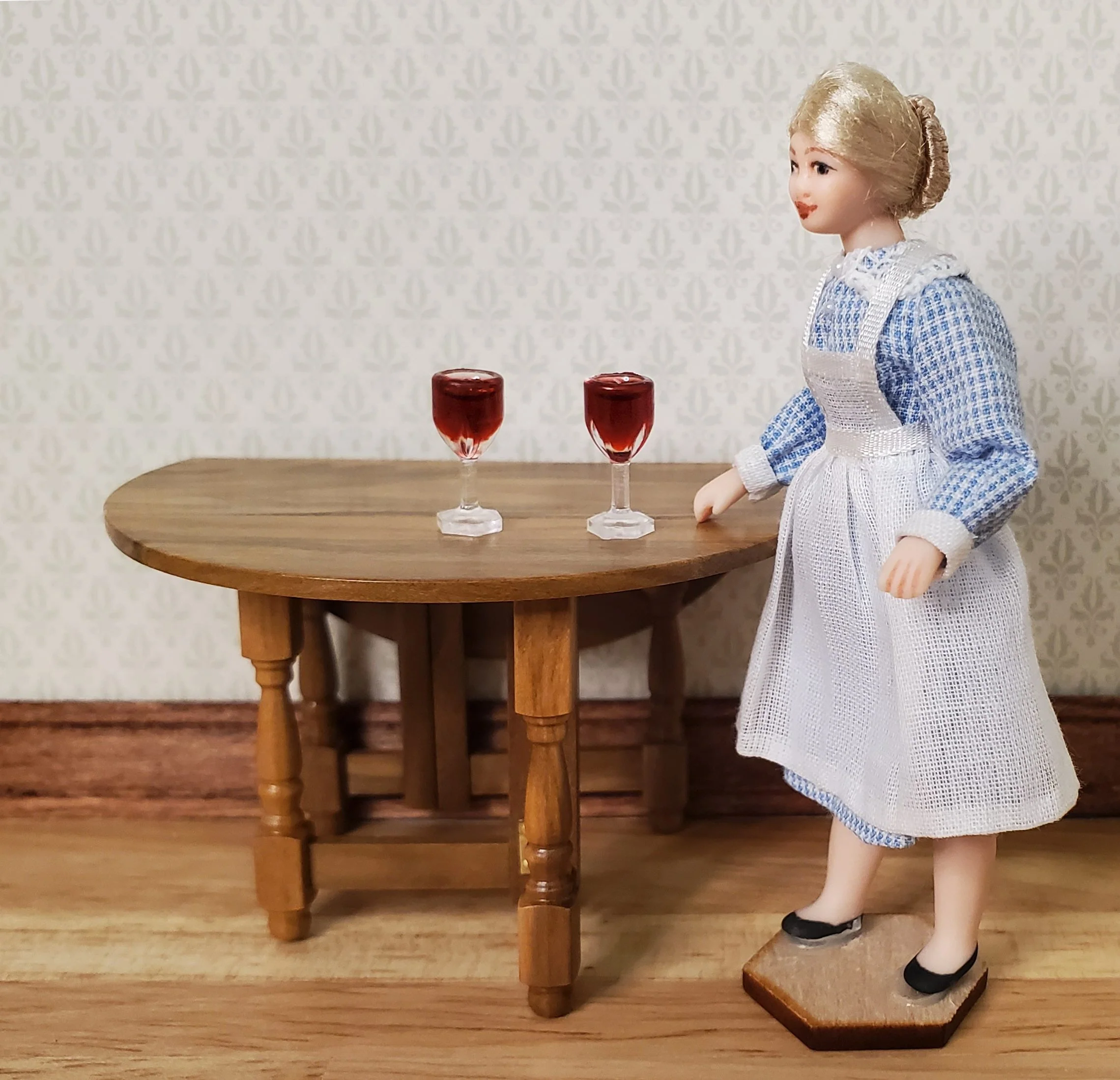 Dollhouse HALF SCALE Filled Red Wine Glasses x2 plastic 1:24 Miniature - Image 3