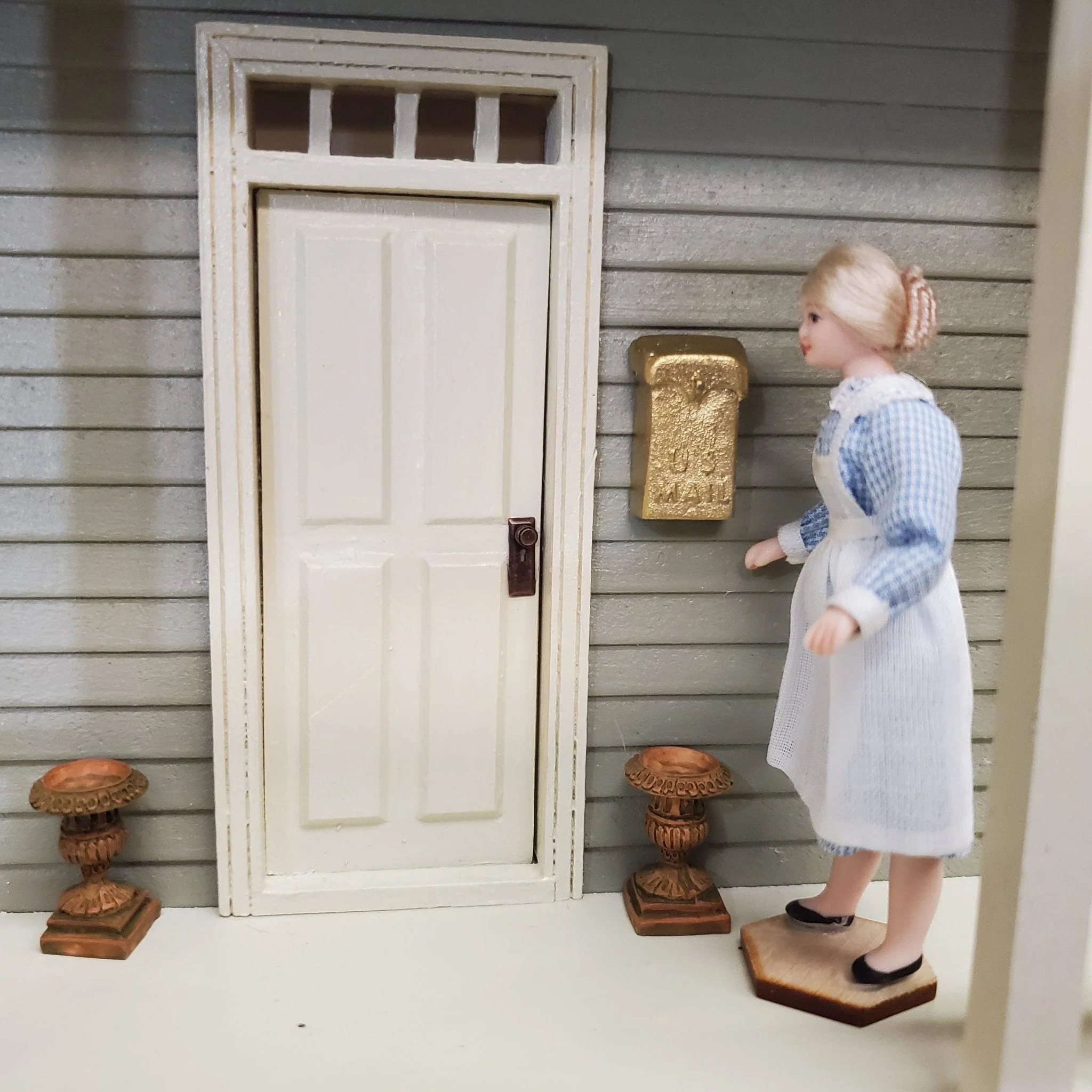 Dollhouse HALF SCALE Mailbox Gold Metal 1:24 Scale Miniature Accessory - Image 2