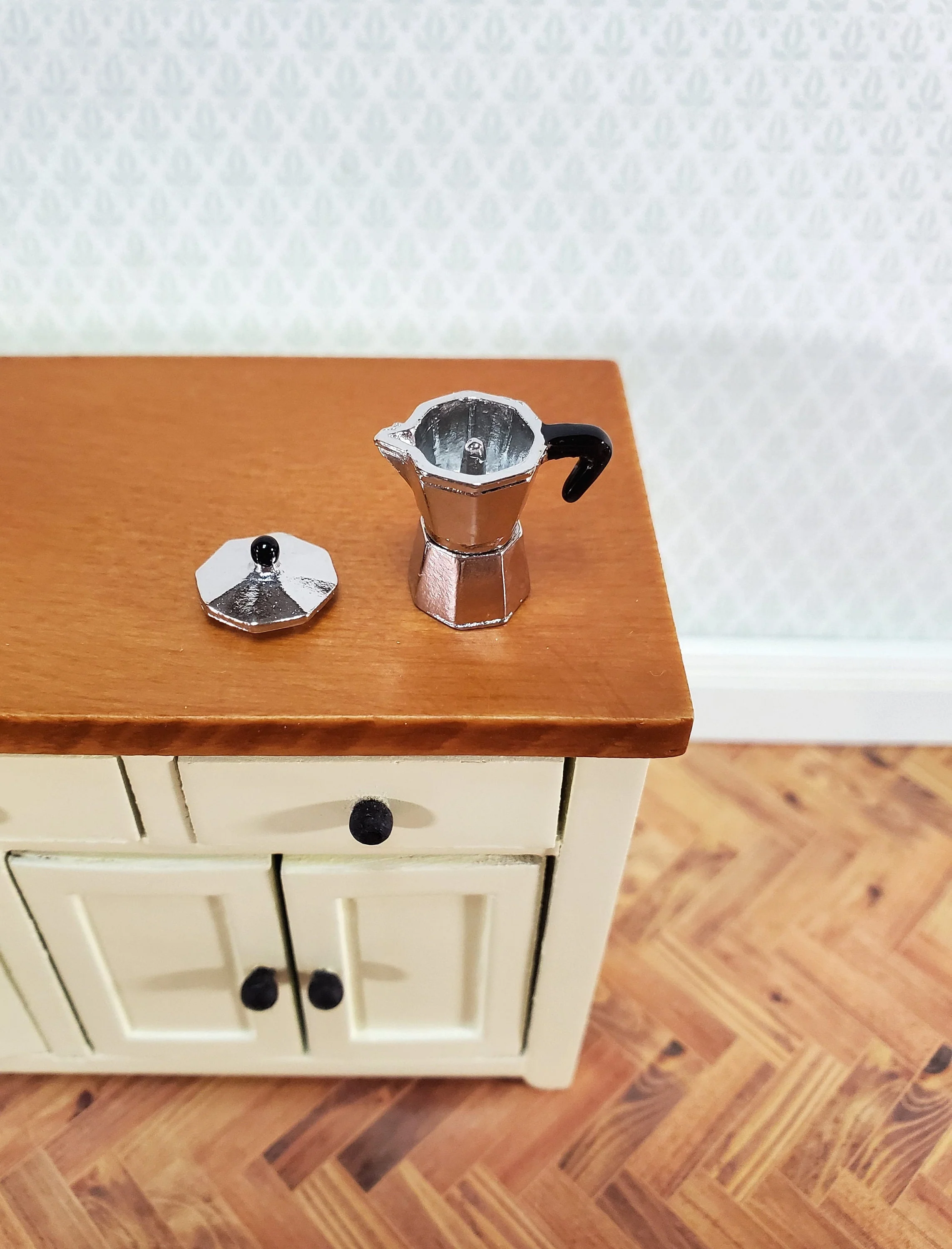 Dollhouse HALF SCALE Moka Coffee Pot Maker Opening Top Metal 1:24 Metal - Image 2