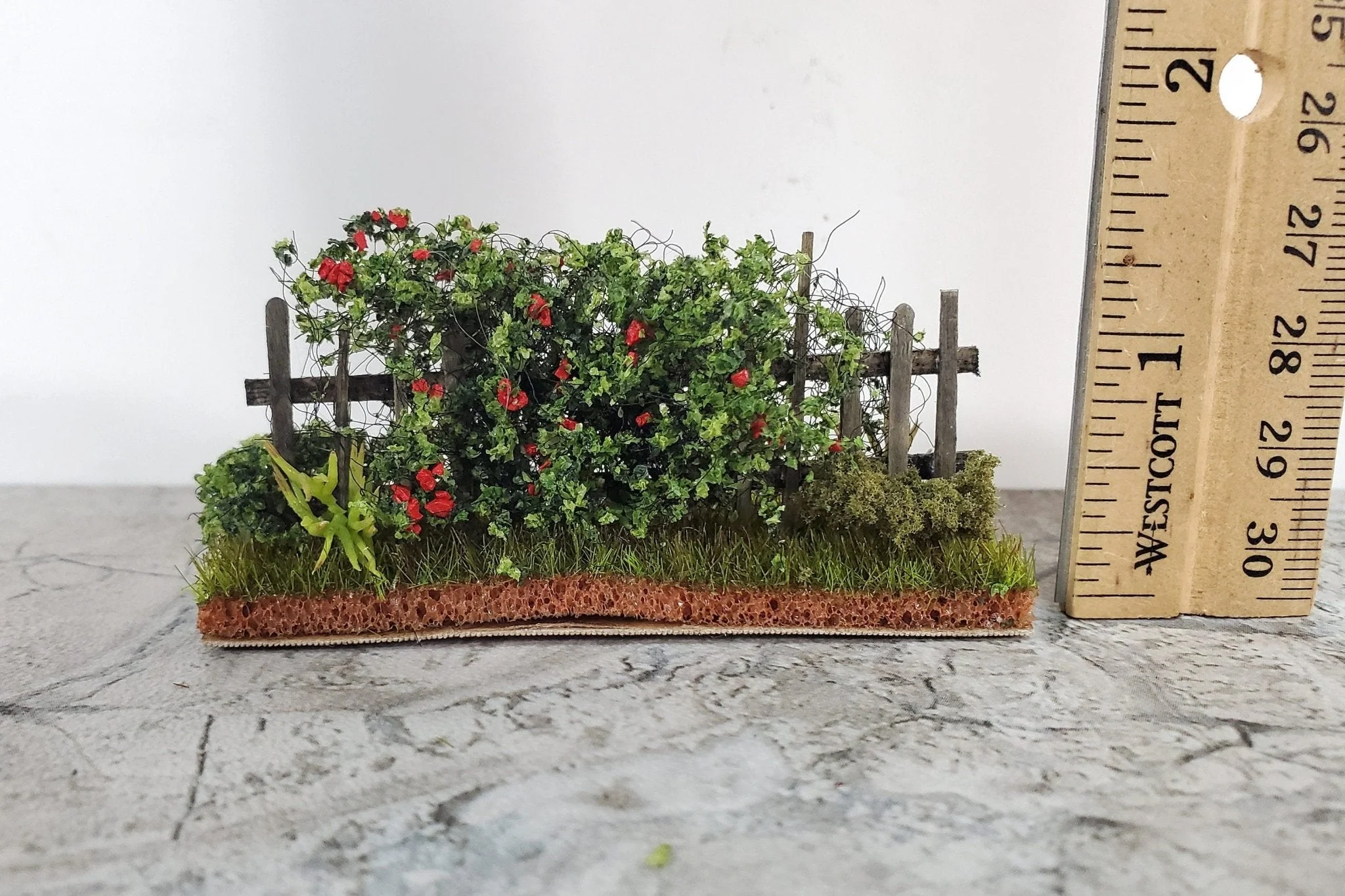 Dollhouse HALF SCALE Red Roses Flowers with Fence 1:24 Scale Miniature 2 Sided - Image 4