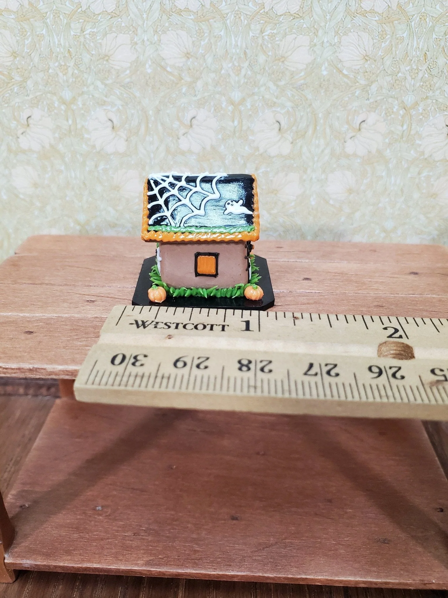 Dollhouse Halloween Gingerbread House 1:12 Scale Miniature Ghosts Spiders Pumpkins - Image 3