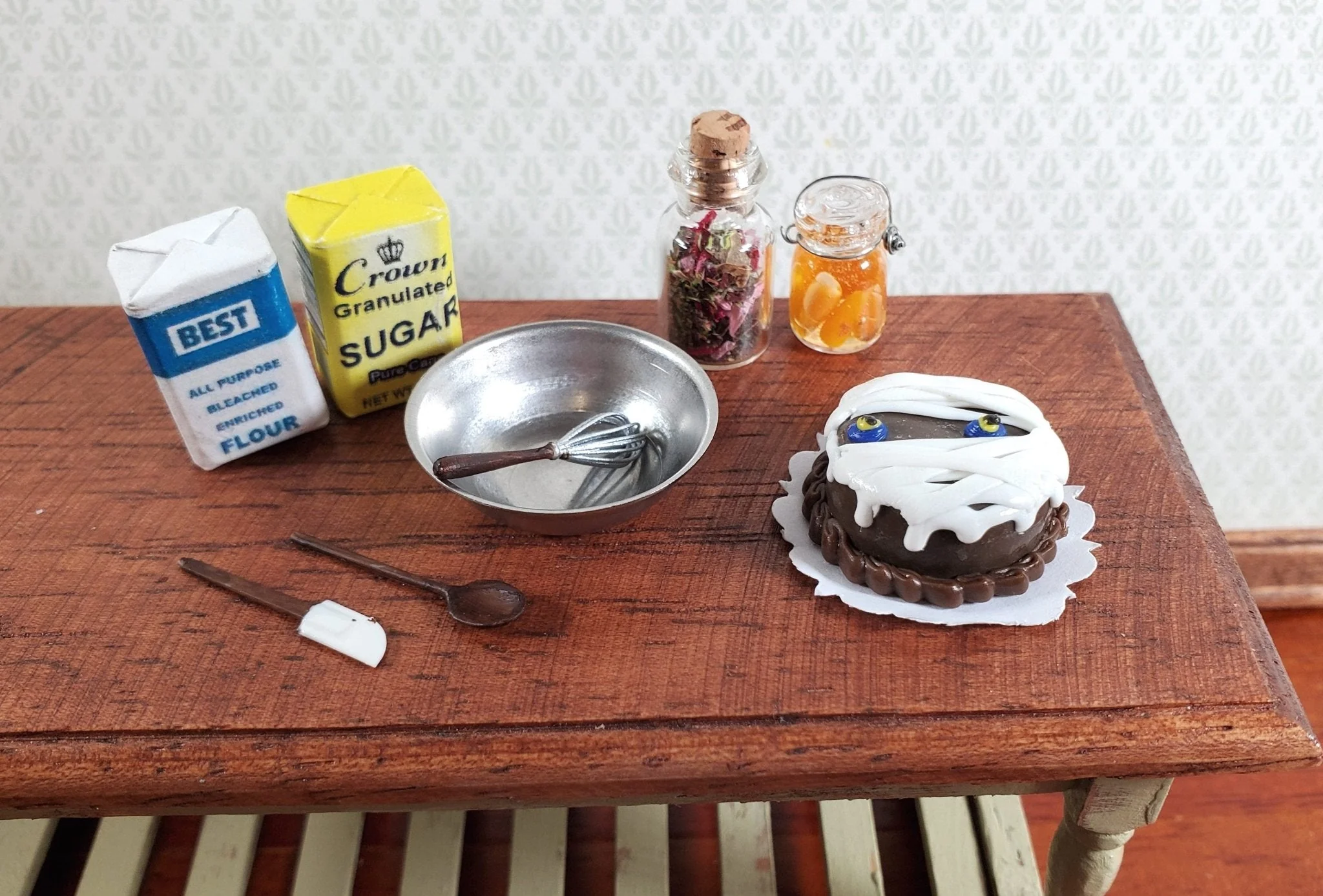 Dollhouse Halloween Mummy Cake Round 1:12 Miniature Food Kitchen Bakery - Image 3