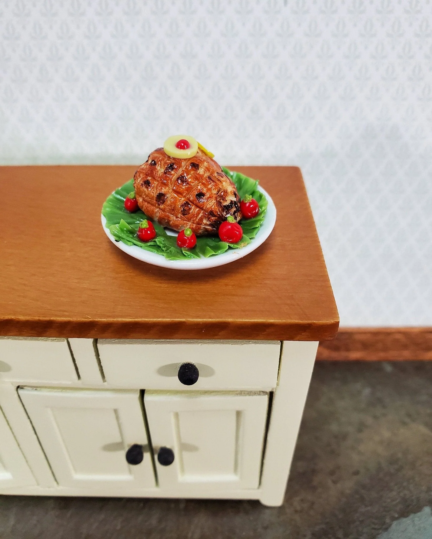 Dollhouse Ham Glazed on Ceramic Platter 1:12 Scale Miniature Food Kitchen - Image 2