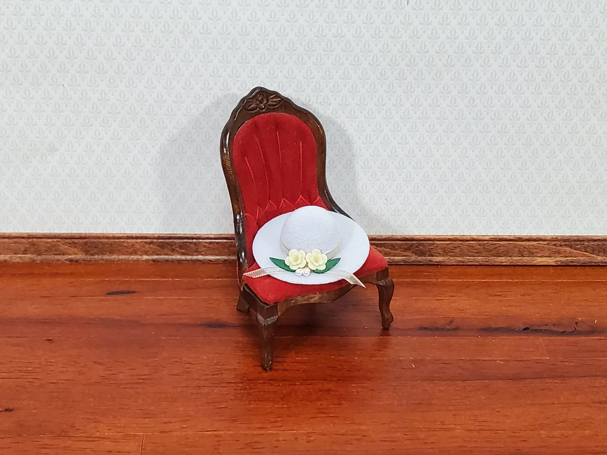 Dollhouse Hat White Velvet with Flowers & Trim Wearable 1:12 Scale Miniature - Image 3