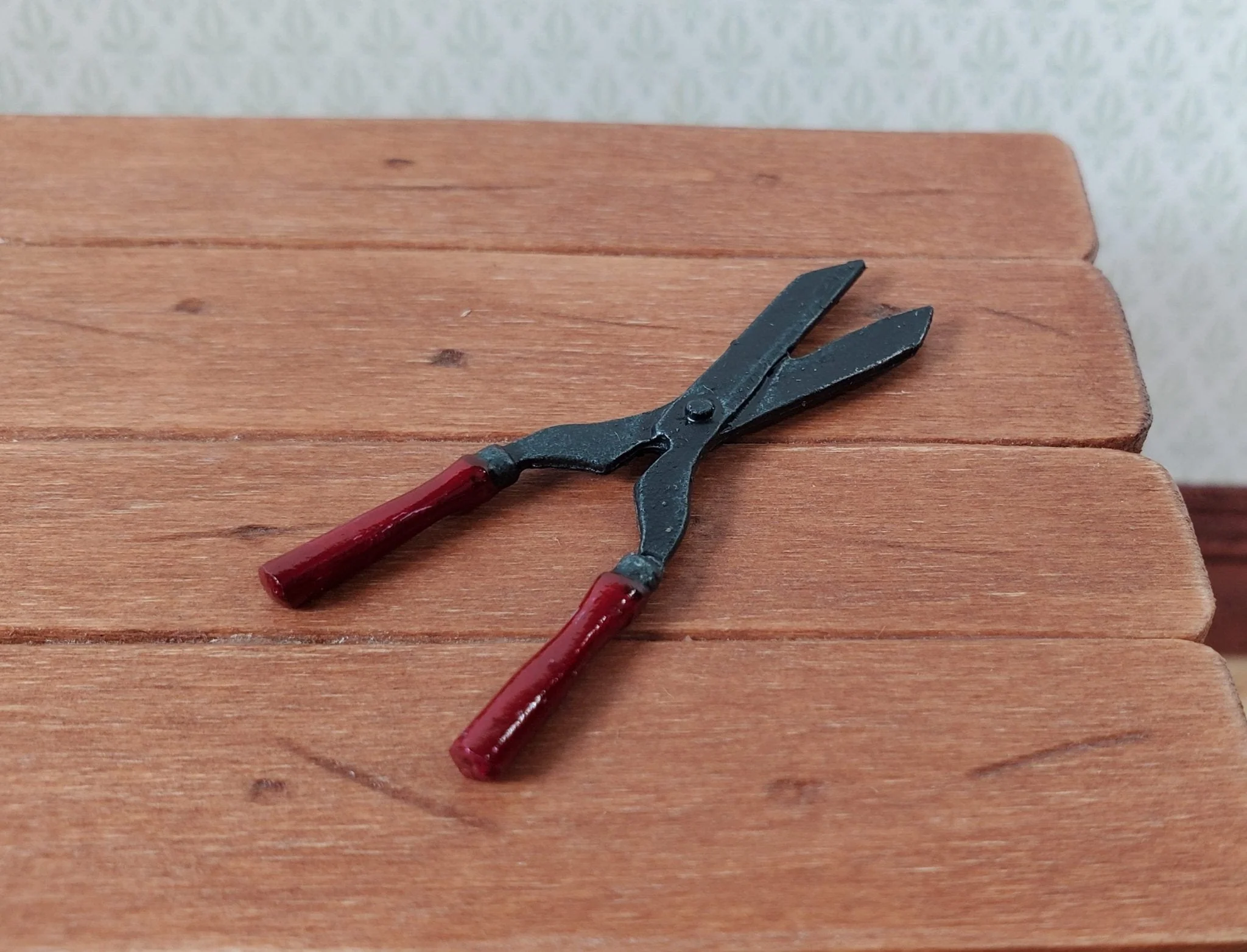 Dollhouse Hedge Clippers Metal Miniature Garden Accessories Tools 1:12 Sale