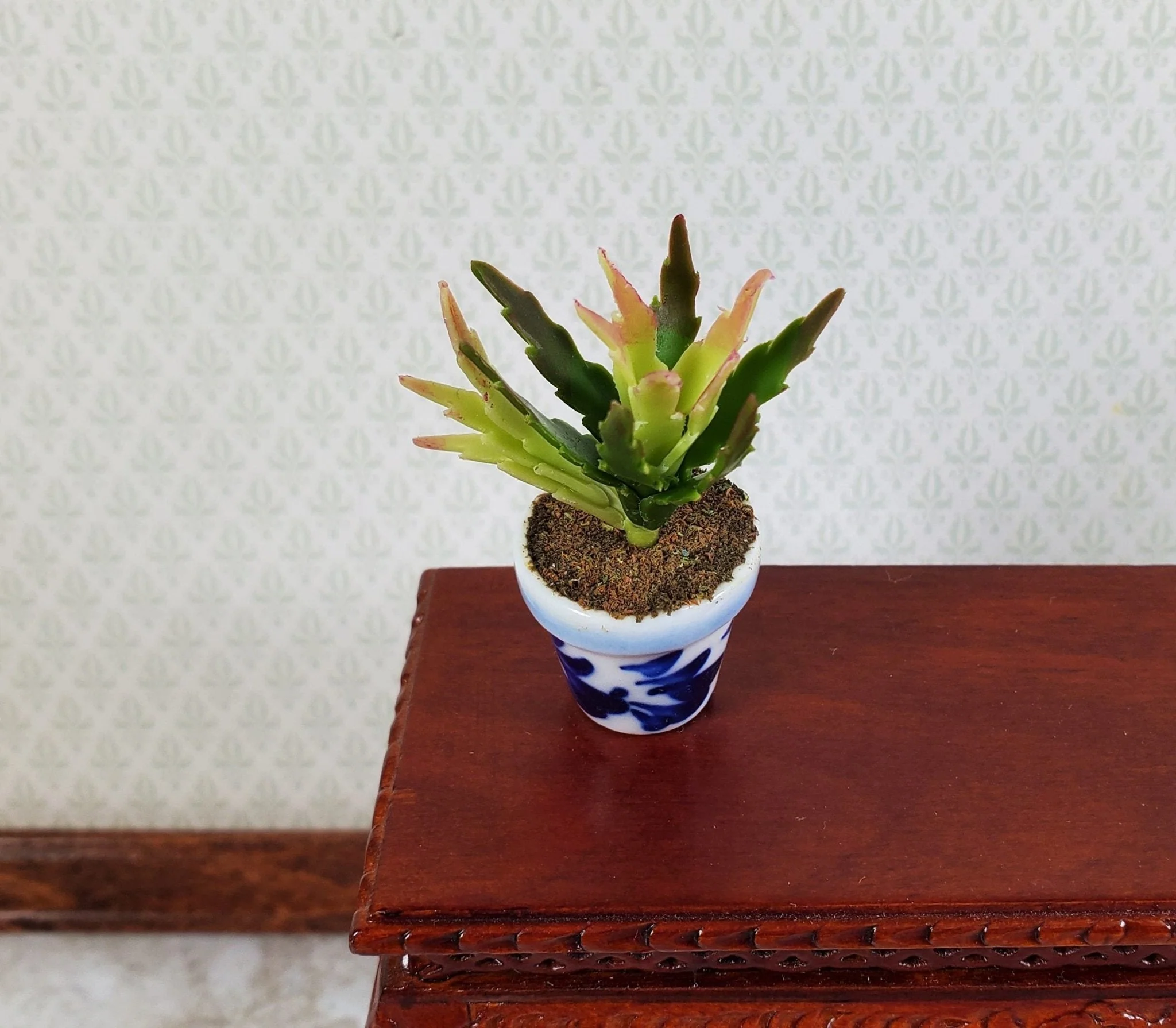 Dollhouse Houseplant Christmas Cactus in Blue & White Pot 1:12 Scale Miniature - Image 2