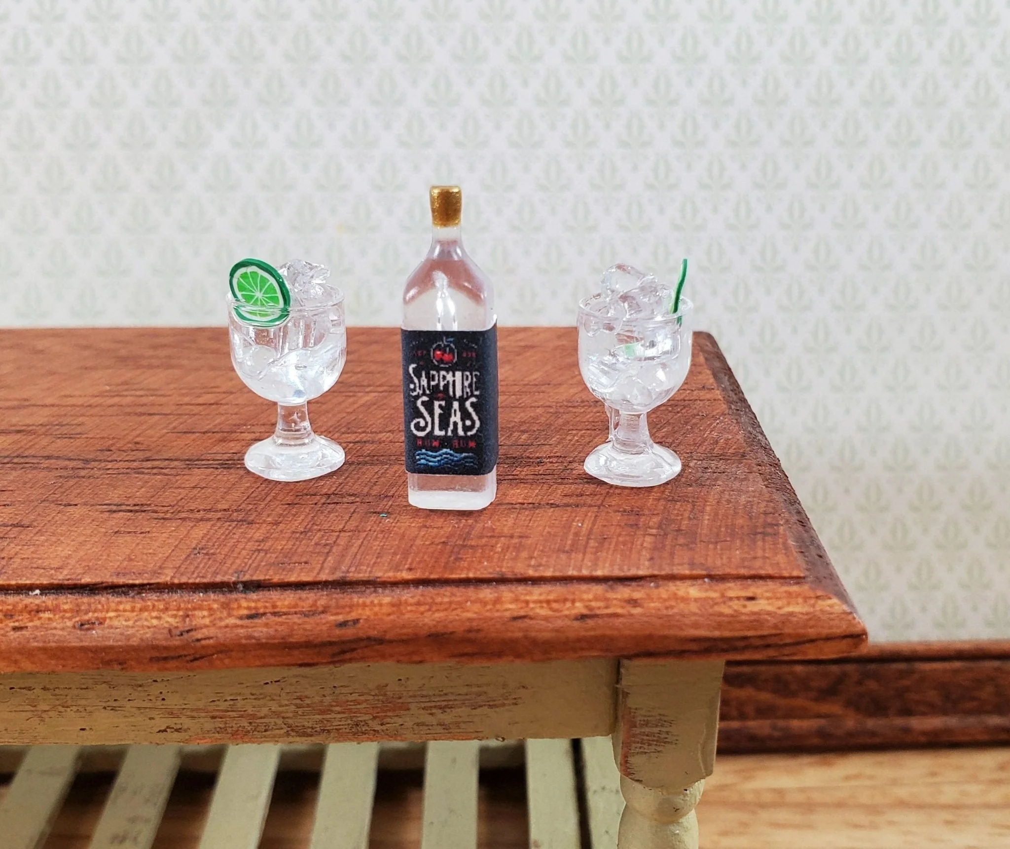 Dollhouse Ice Water Vodka Rum on the Rocks with Lime Slice 1:12 Scale Miniature - Image 2