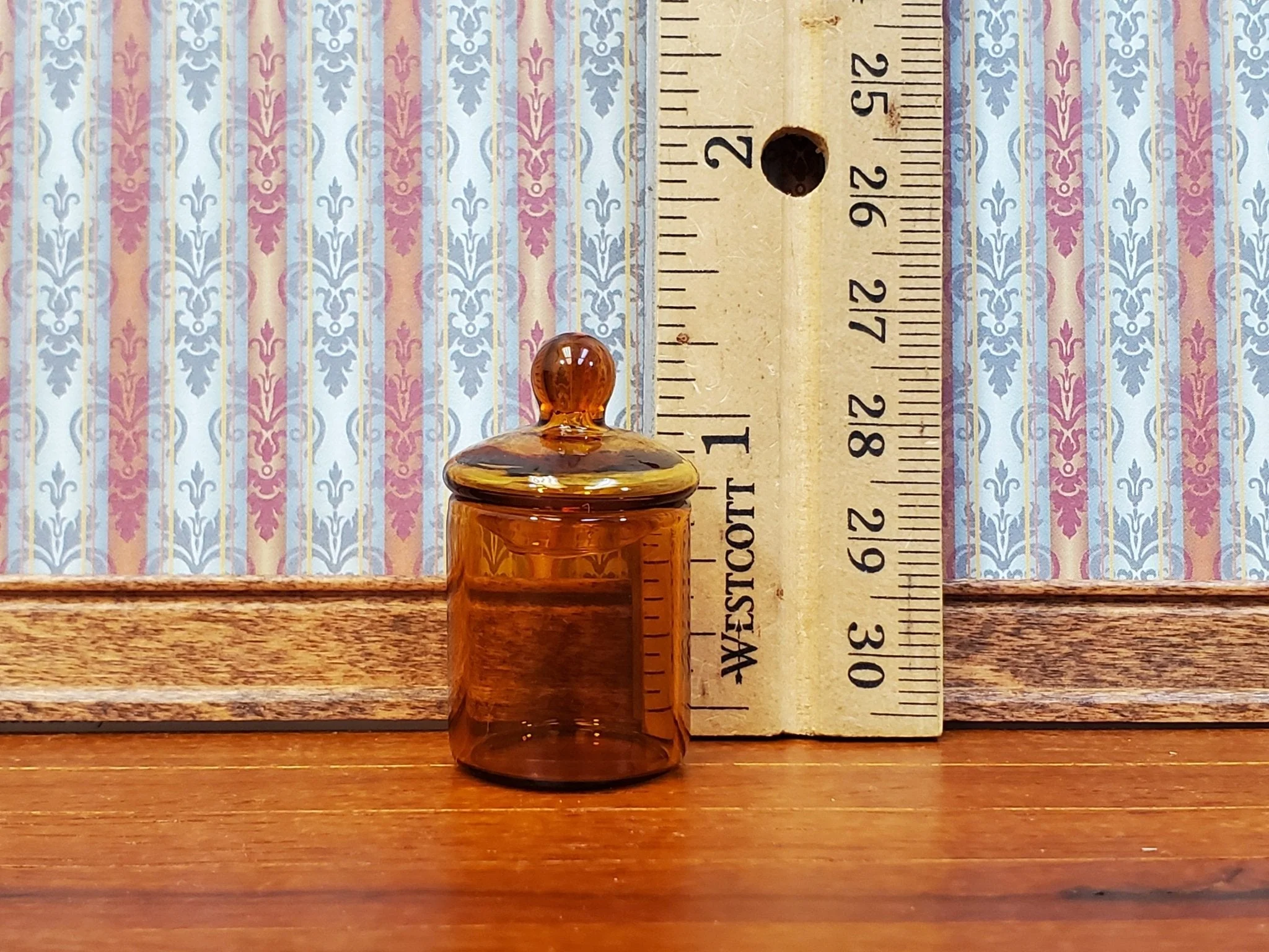 Dollhouse Jar Empty Amber Glass with Lid Short Wide for Miniature Shop or Kitchen - Image 5