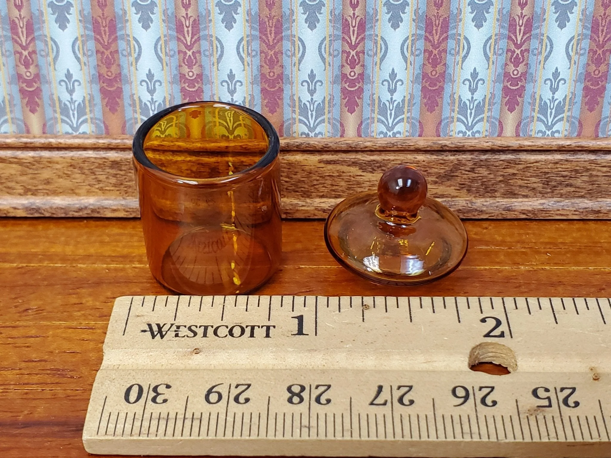 Dollhouse Jar Empty Amber Glass with Lid Short Wide for Miniature Shop or Kitchen - Image 6