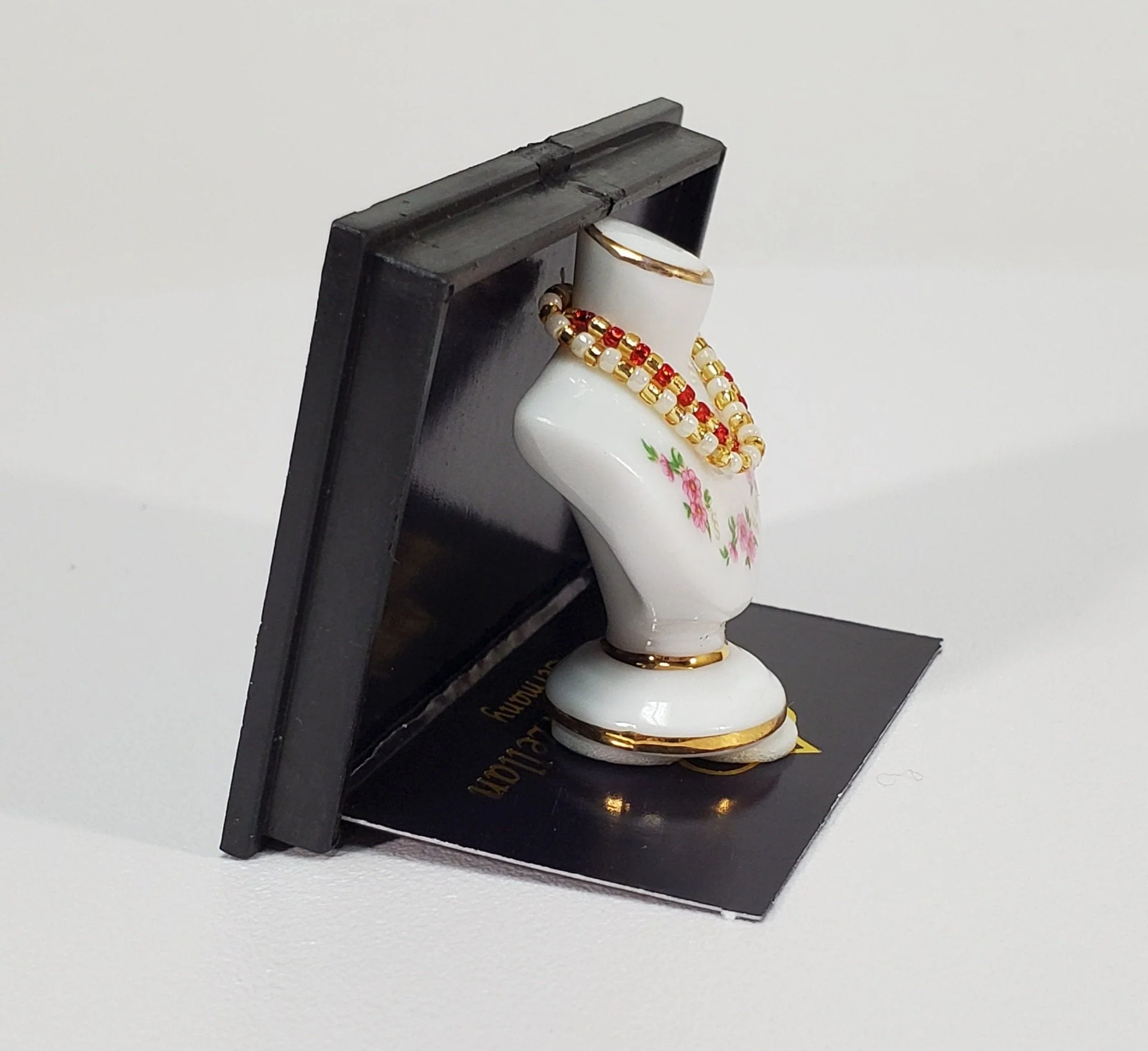 Dollhouse Jewelry Bust with Necklaces by Reutter Porcelain 1:12 Scale Miniature Accessories - Image 2