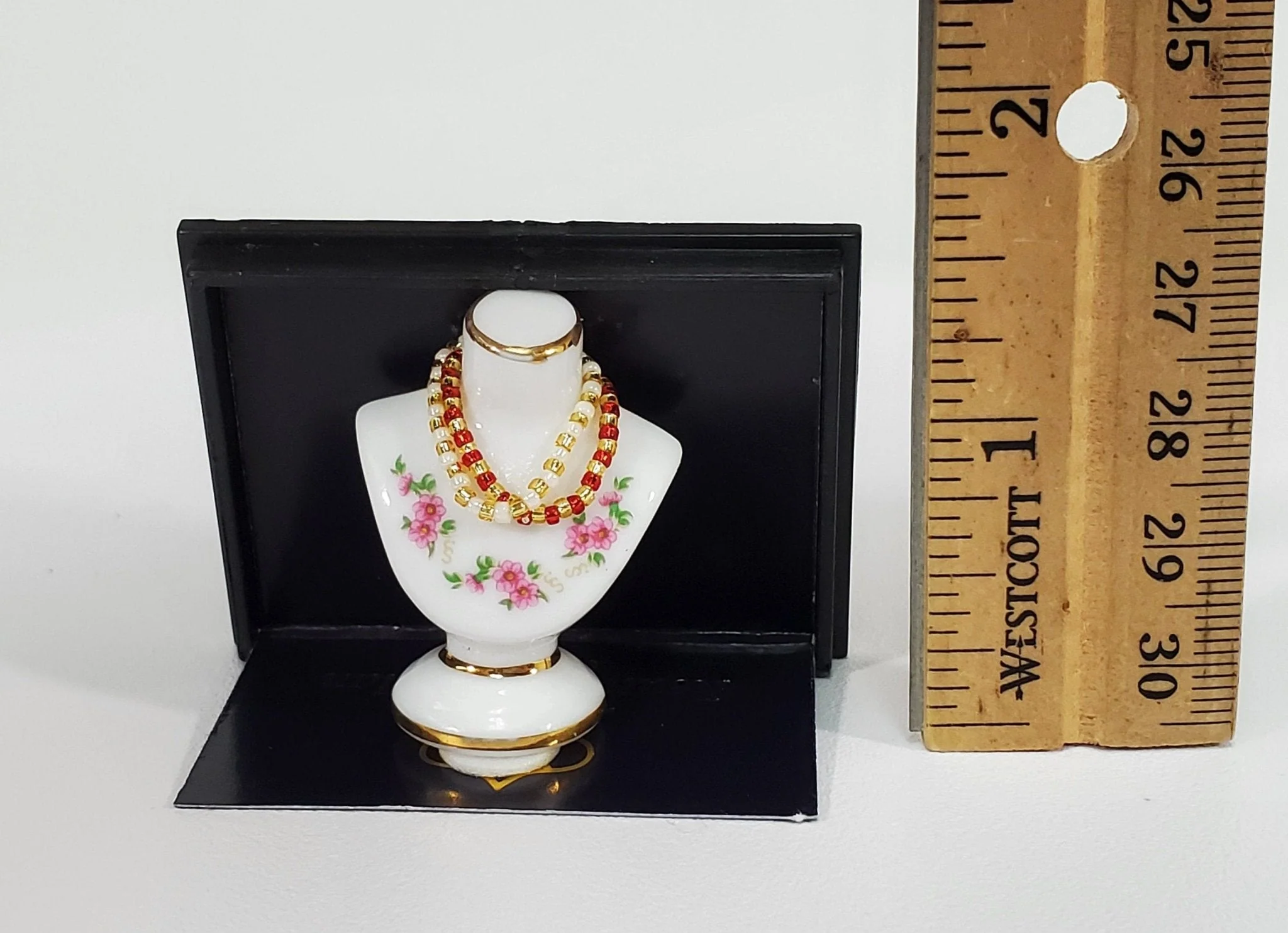 Dollhouse Jewelry Bust with Necklaces by Reutter Porcelain 1:12 Scale Miniature Accessories - Image 3