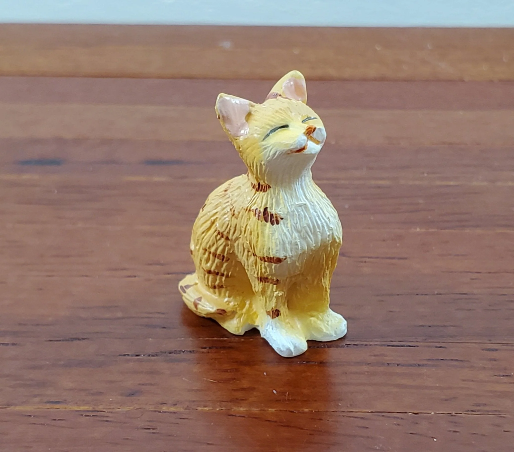 Dollhouse Kitty Cat Orange Tabby Eyes Closed Sitting 1:12 Scale Miniature Pet