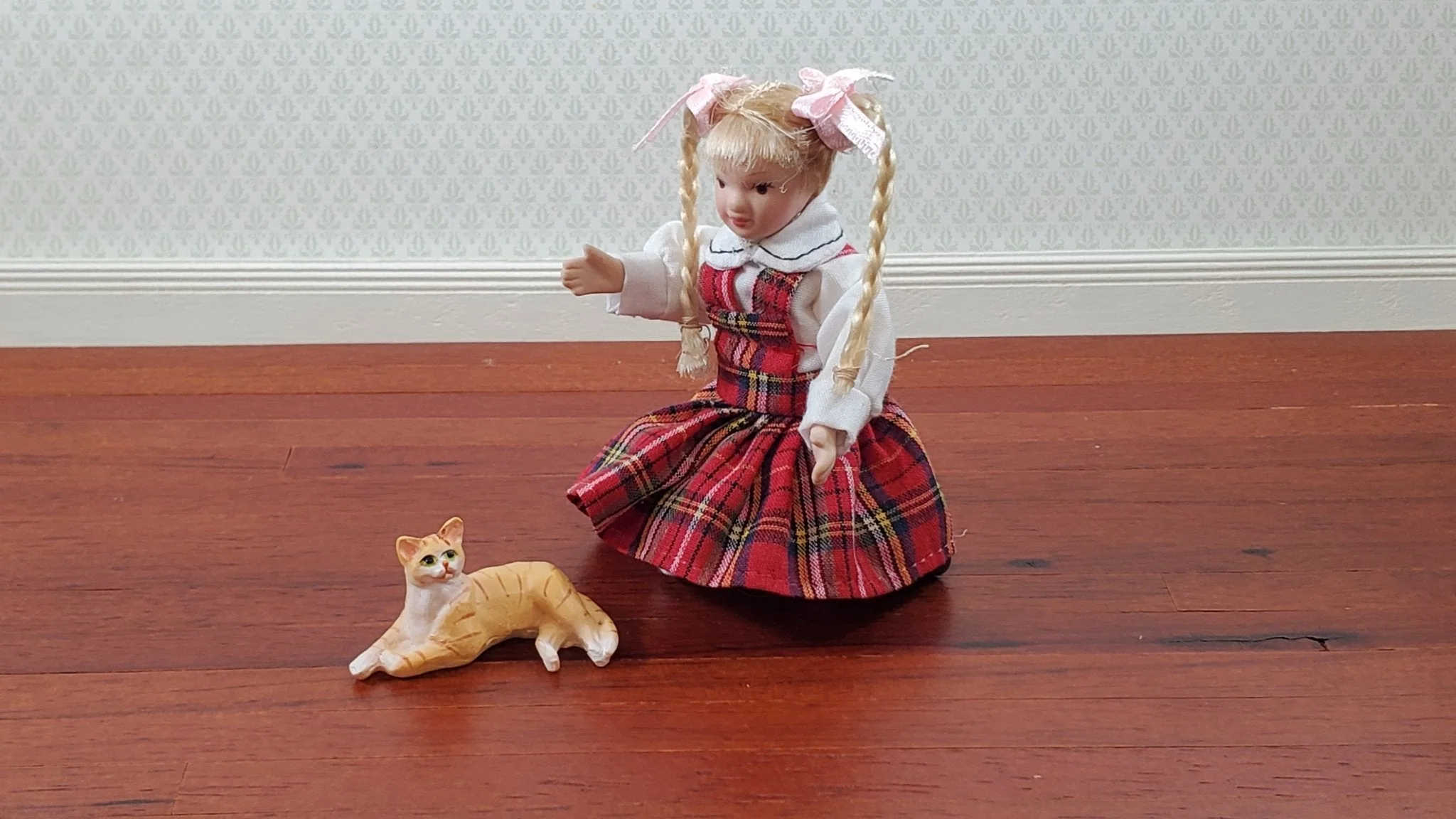Dollhouse Kitty Cat Orange Tabby Lying Down on Side 1:12 Scale Miniature Pet - Image 5