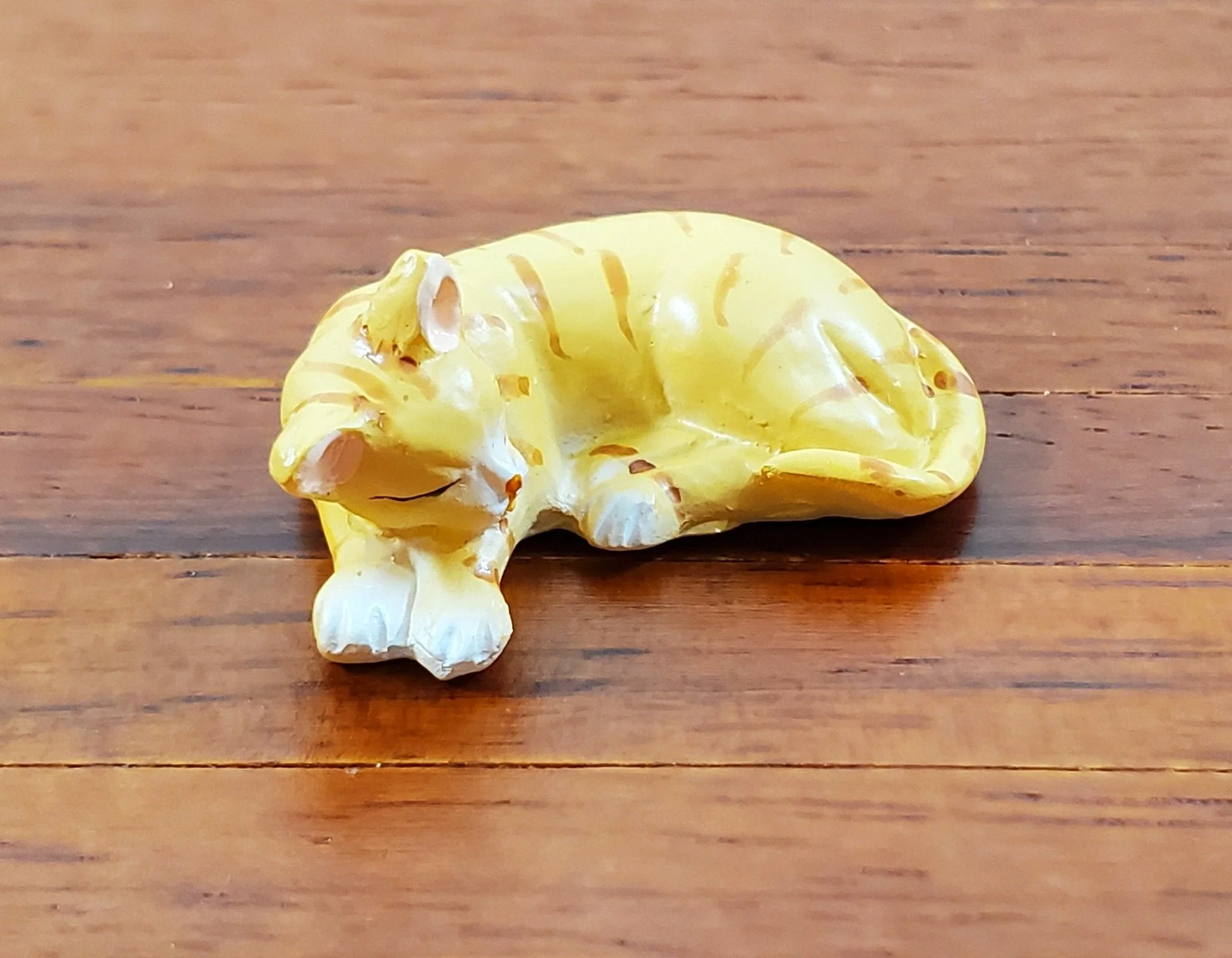 Dollhouse Kitty Cat Orange Tabby Sleeping Curled Up 1:12 Scale Miniature Pet - Image 2