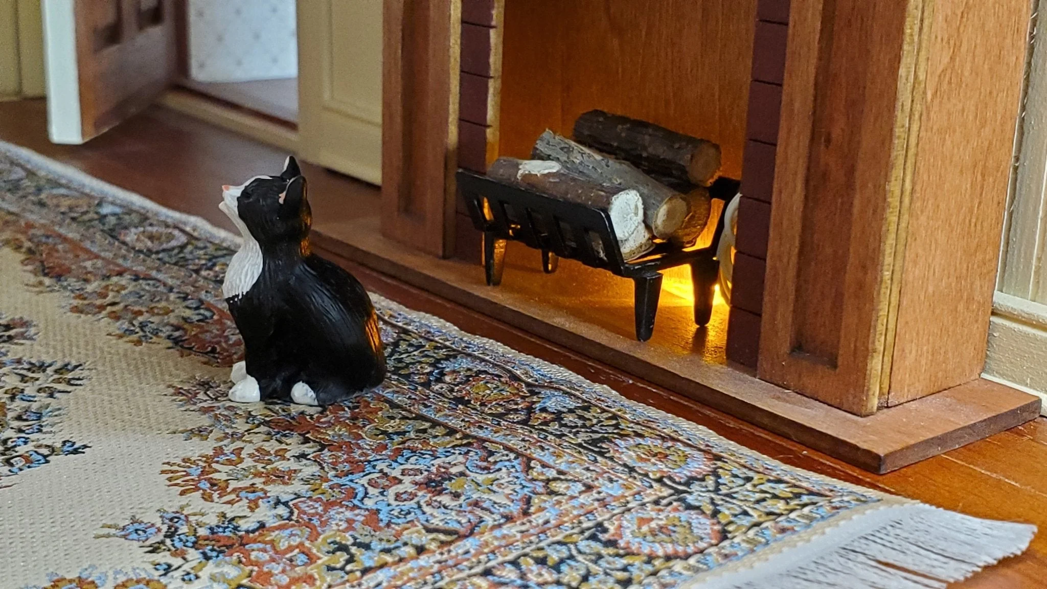 Dollhouse Kitty Cat Tuxedo Black and White Eyes Closed Sitting 1:12 Scale Miniature - Image 4