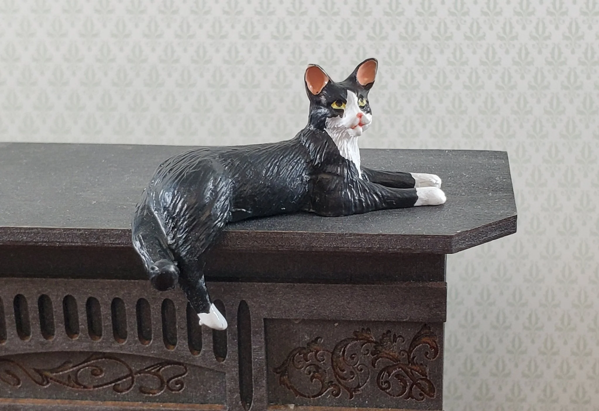 Dollhouse Kitty Cat Tuxedo Black White Shelf Sitter Leg Down 1:12 Scale Miniature