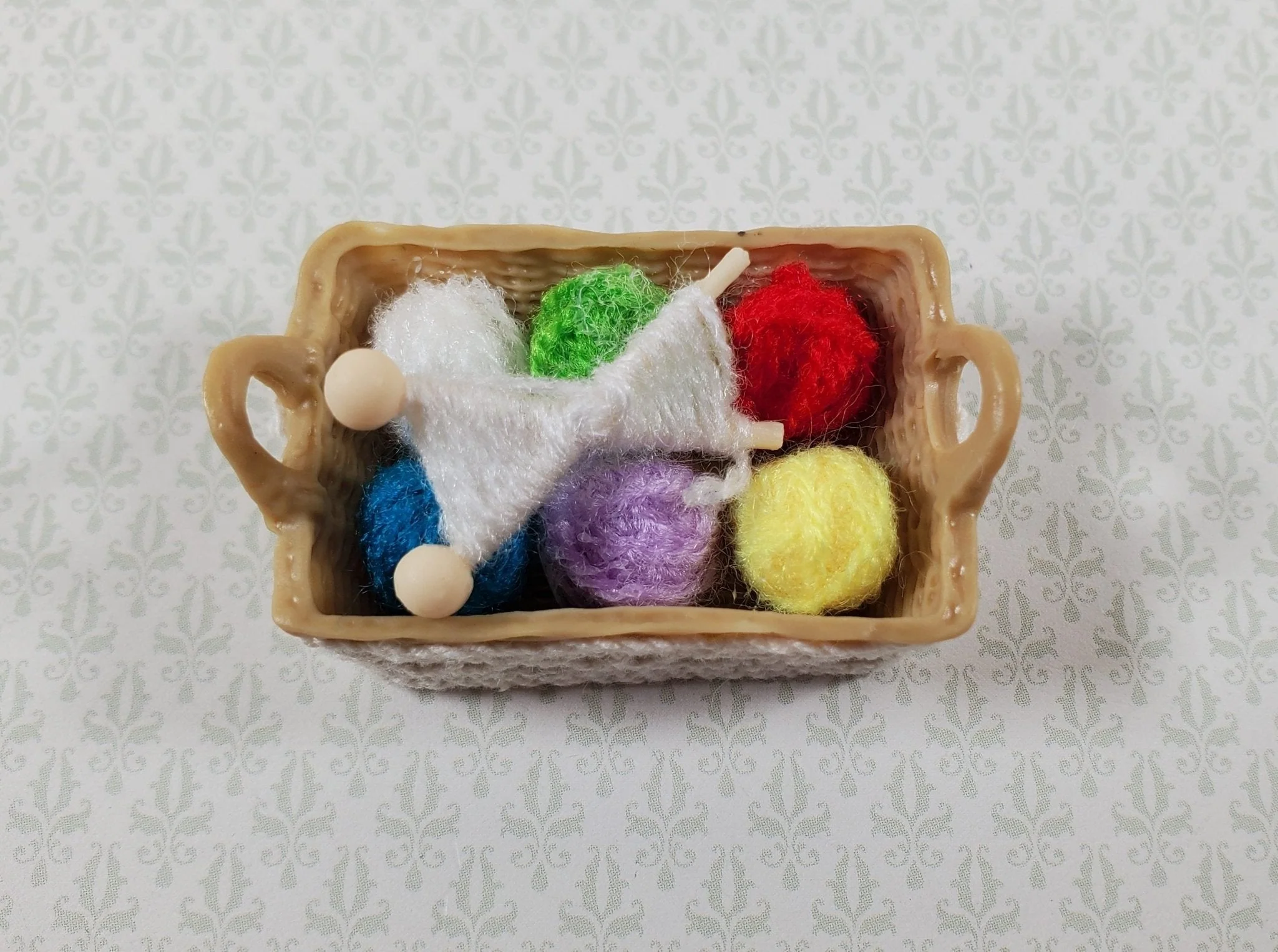 Dollhouse Knitting Basket 6 Balls of Year Needles 1:12 Scale Miniature Accessory