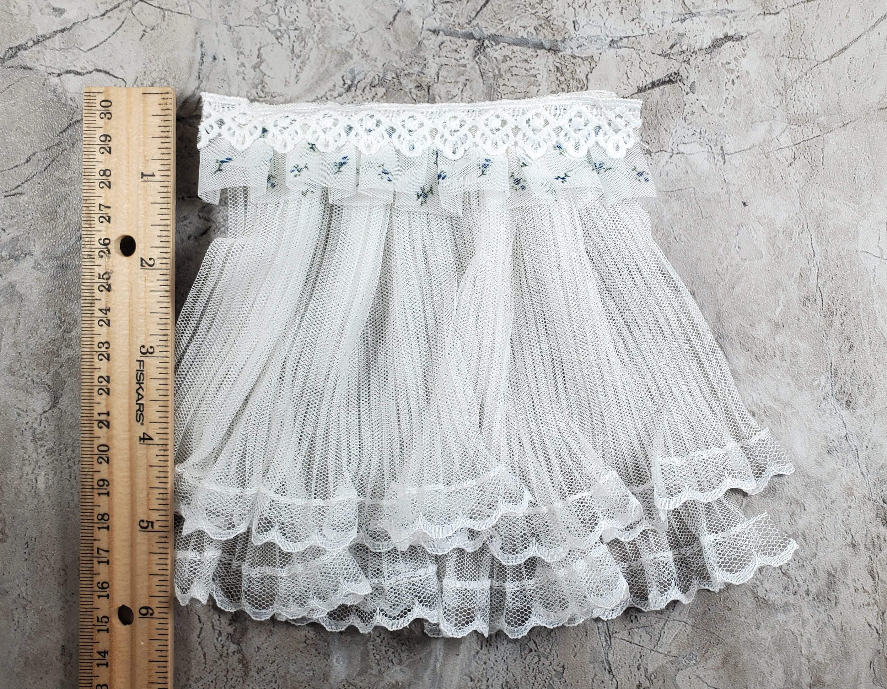 Dollhouse Lace Curtains Cream with Blue Floral Valance 1:12 Scale 5" W x 6" L - Image 4