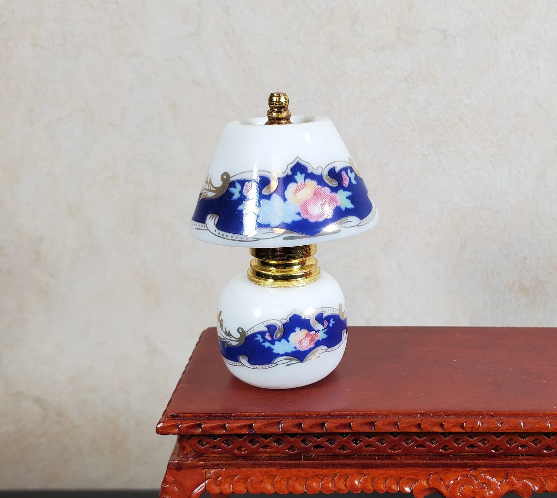 Dollhouse Lamp NON-Electric Large Ceramic Blue & White 1:12 Scale Miniature