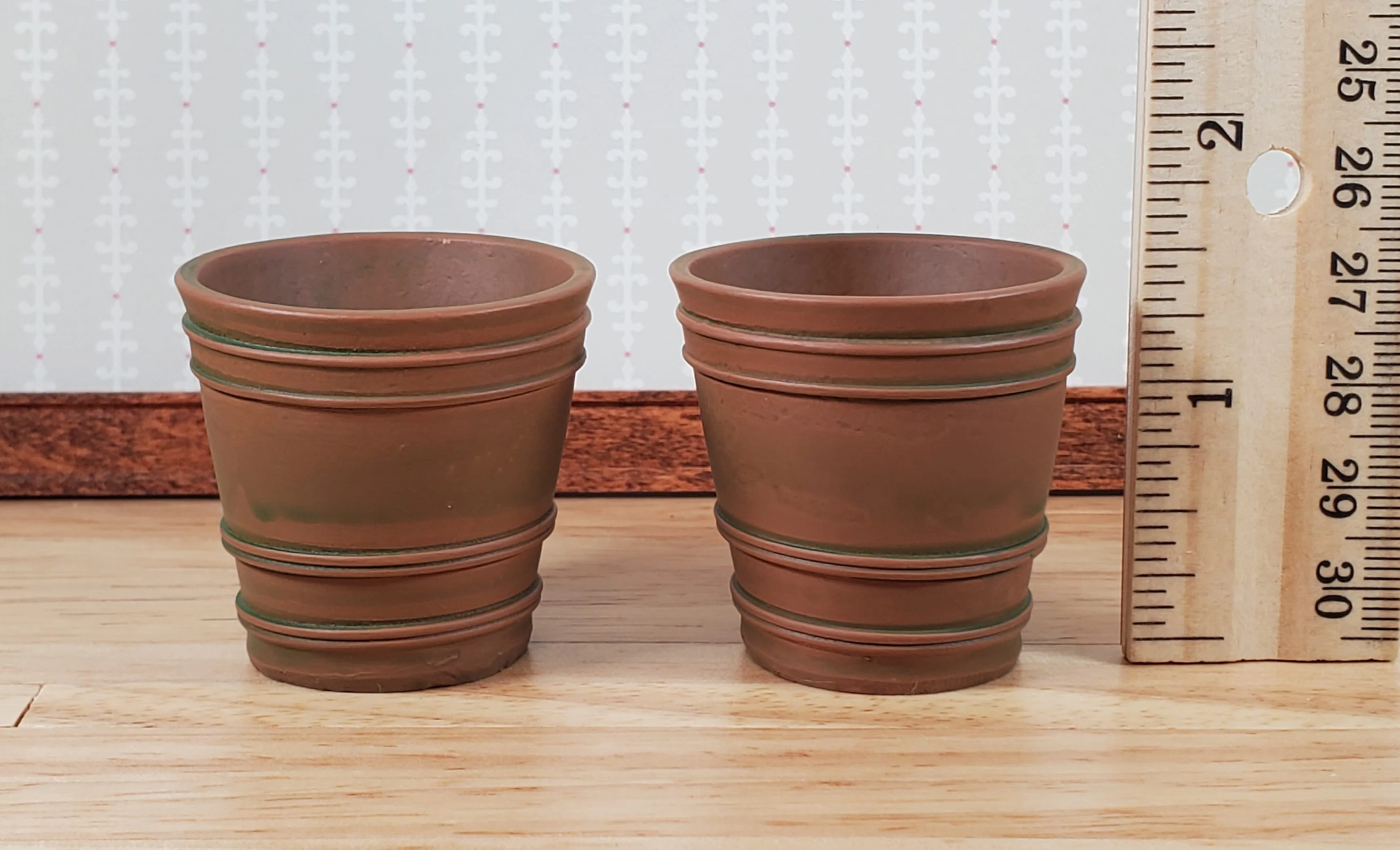 Dollhouse Large Garden Pots Aged Brown Finish Planters x2 1:12 Scale A4094TN - Image 4