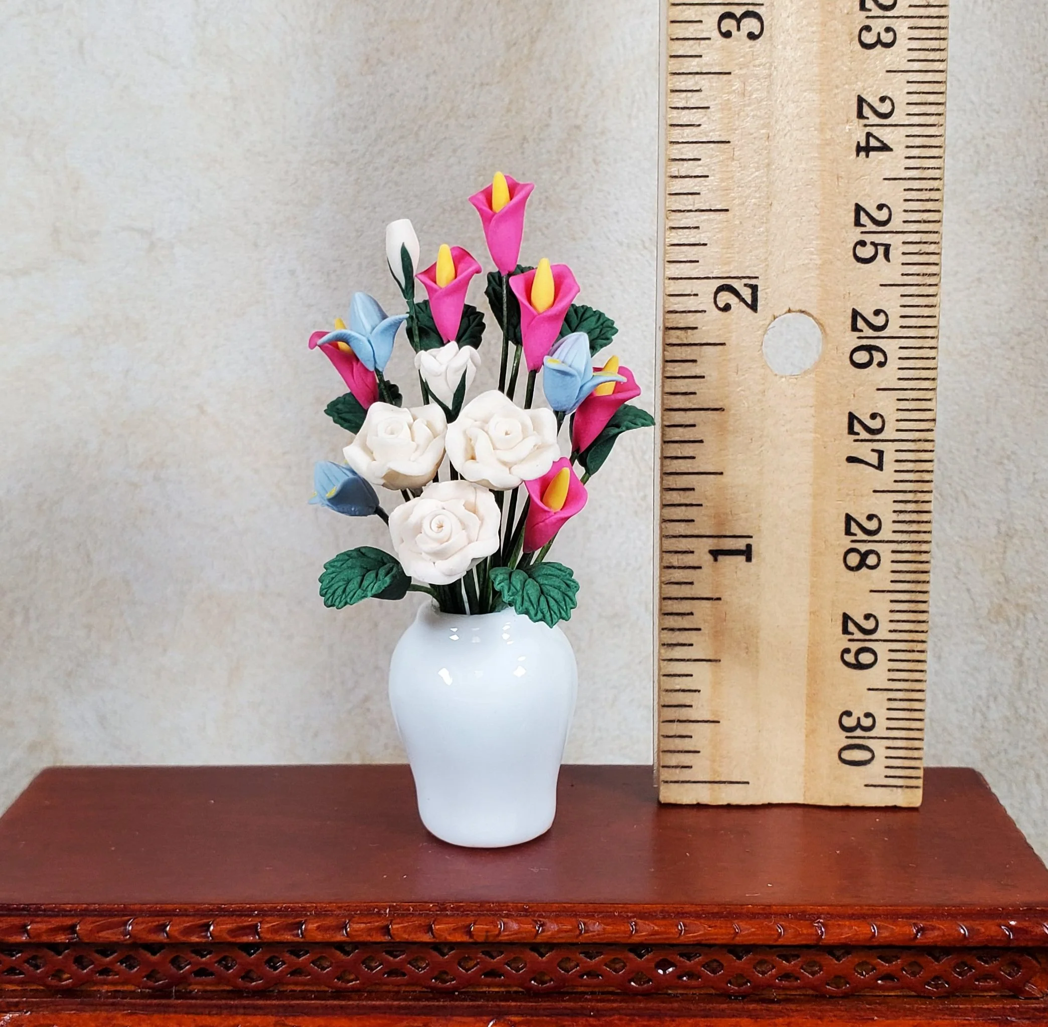 Dollhouse Large Vase of Flowers White Roses Calla Lilies 1:12 Scale Miniature - Image 3