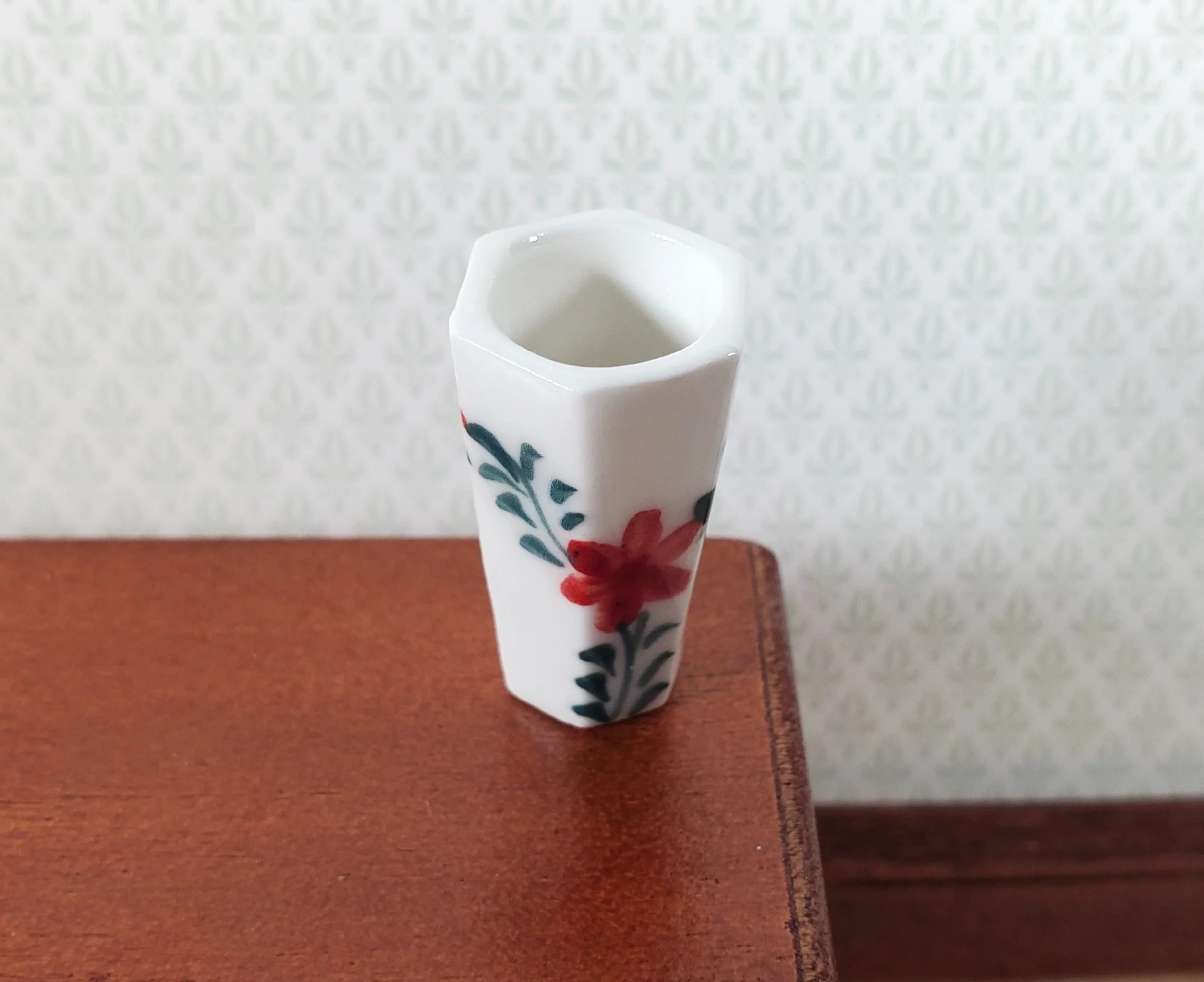 Dollhouse Large Vase White Ceramic Red Flower Design Use in 1:12 or 1/6 Scale - Image 2