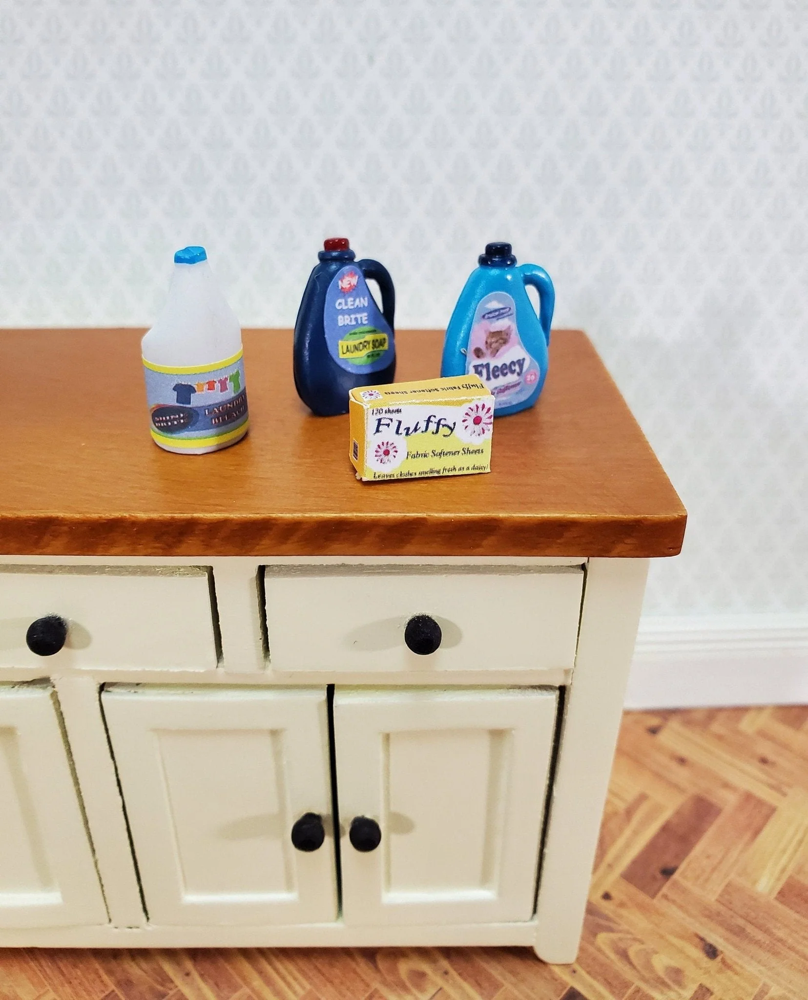Dollhouse Laundry Detergent Bleach Fabric Softener 1:12 Scale Miniature Laundry Room Decor