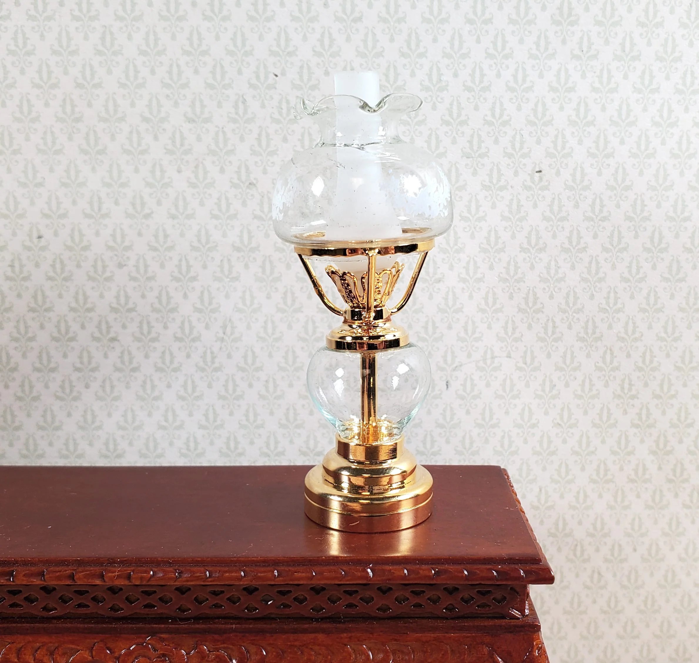 Dollhouse Light Hurricane Oil Lamp Battery Operated 1:12 Scale Gold - Image 2