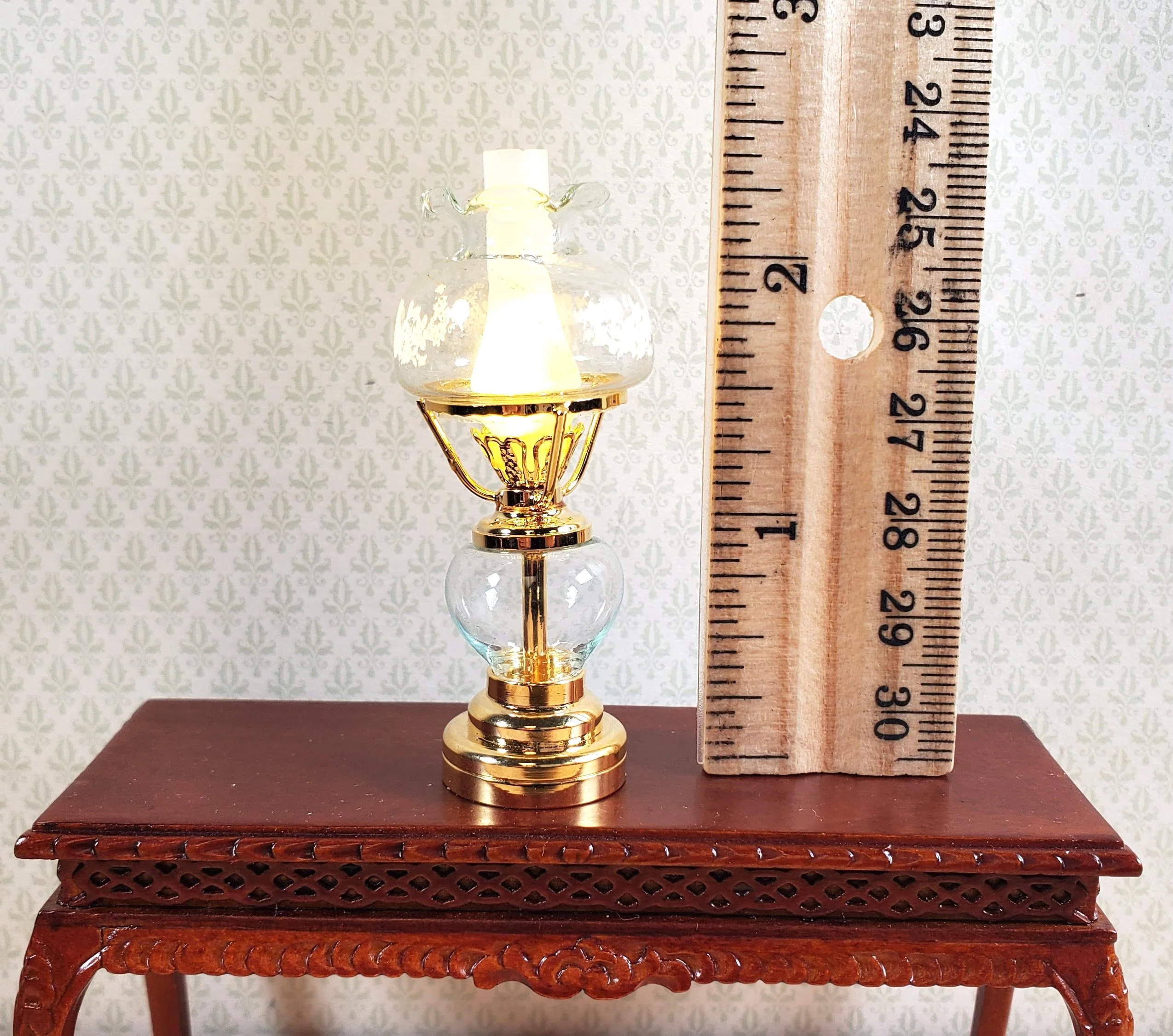 Dollhouse Light Hurricane Oil Lamp Battery Operated 1:12 Scale Gold - Image 3
