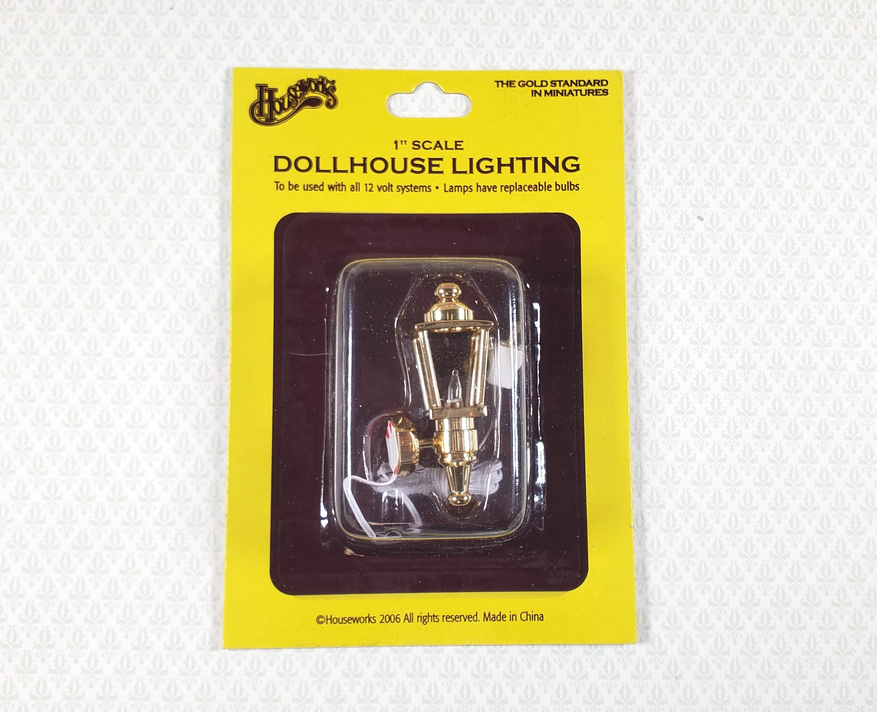 Dollhouse Light Single Candle Wall Sconce 12 Volt w/ Plug 1:12 Scale Houseworks - Image 3