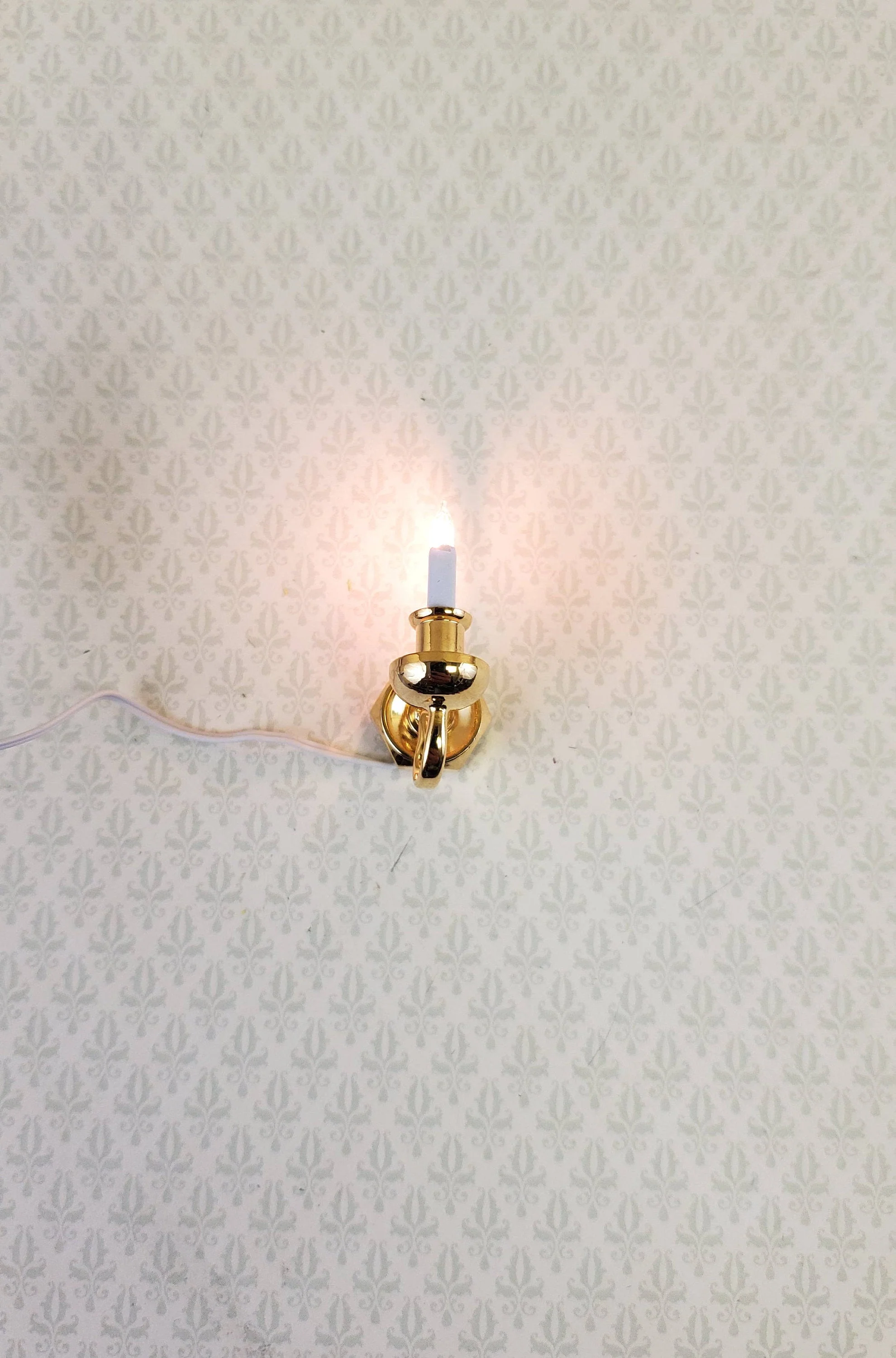 Dollhouse Light Single Candle Wall Sconce 12 Volt w/ Plug 1:12 Scale Houseworks - Image 4