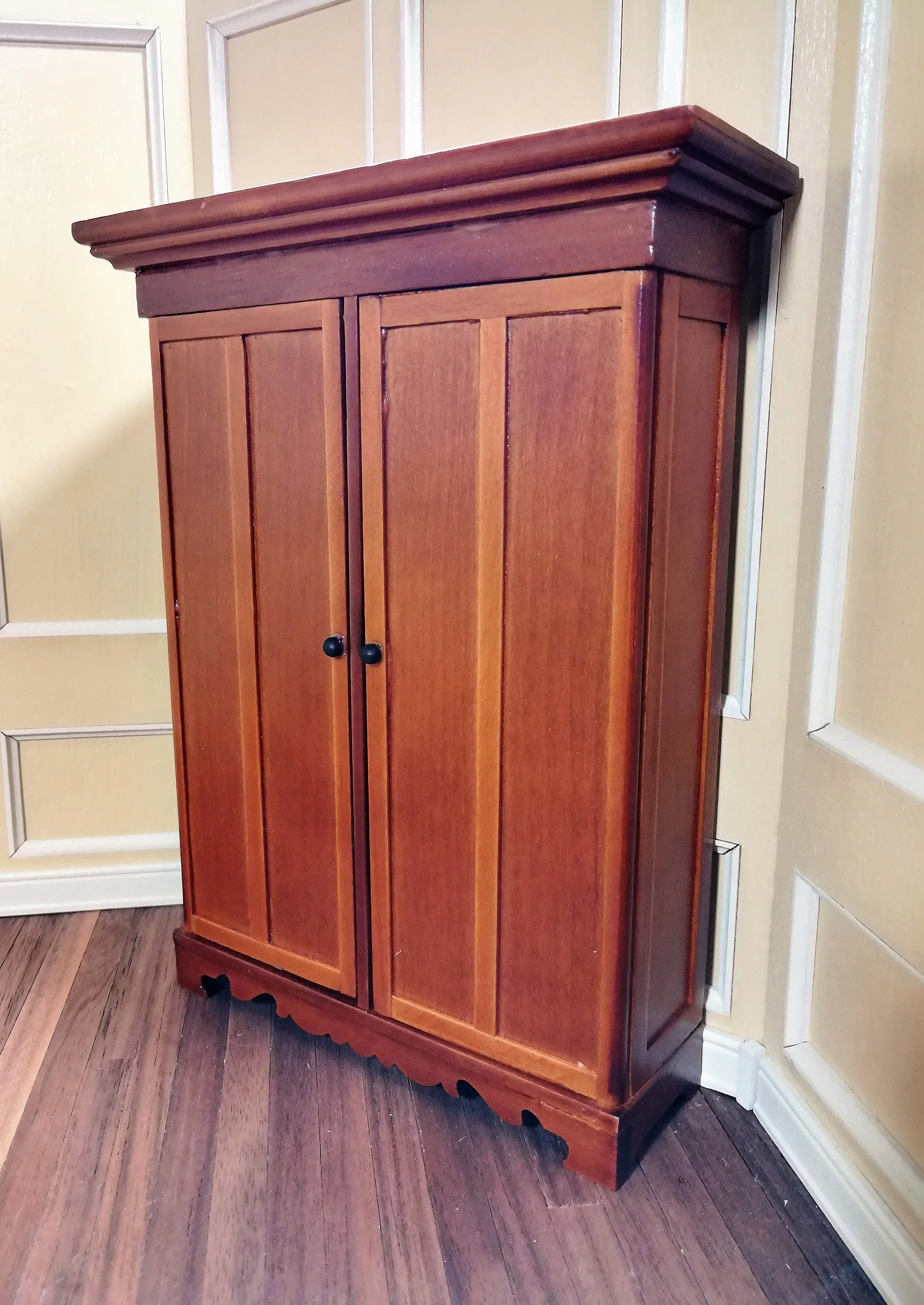 Dollhouse Lincoln Wardrobe Armoire Closet for Bedroom 1:12 Scale Miniature Walnut Finish - Image 2